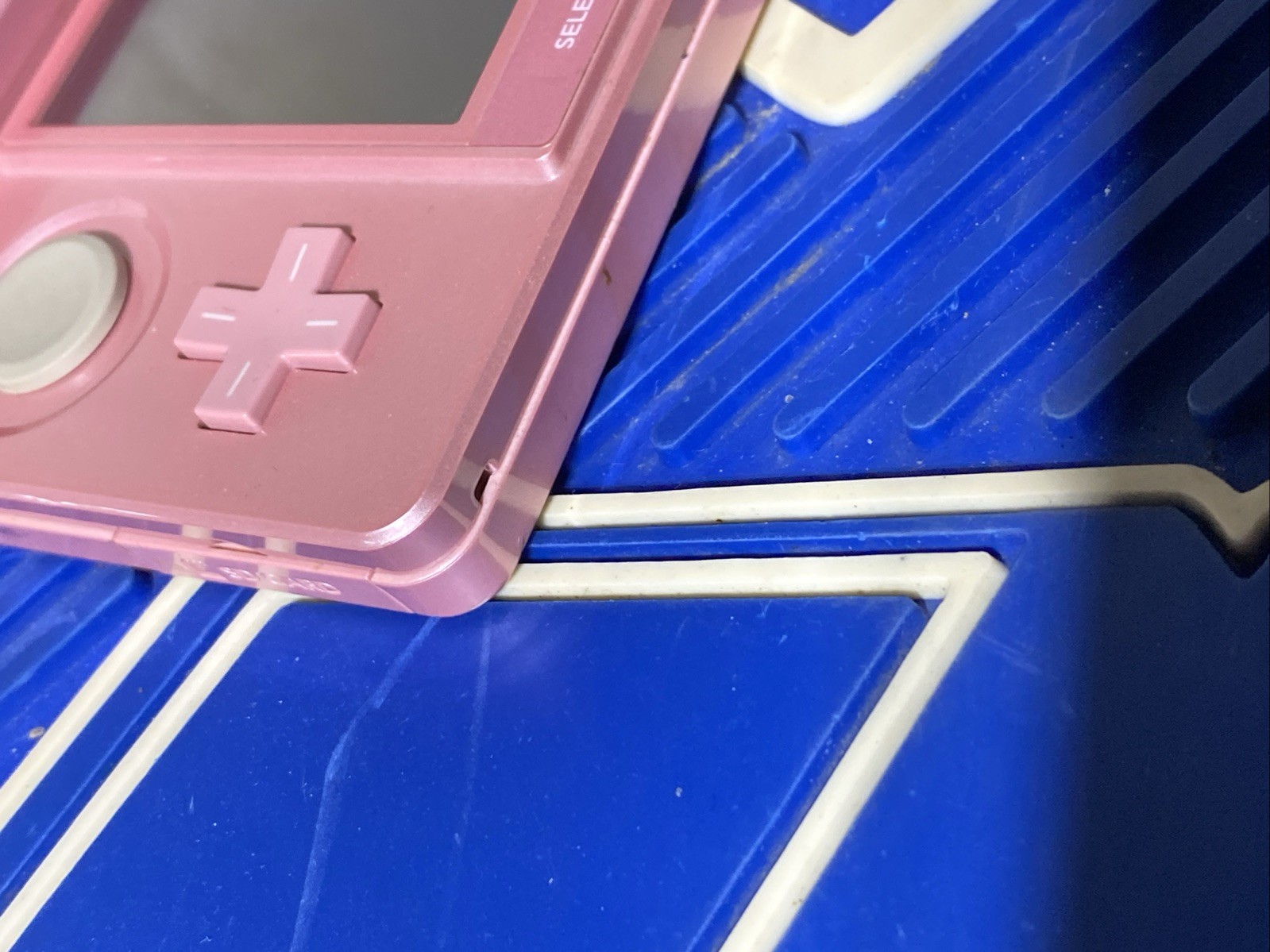 Nintendo 3DS “Pearl Pink” OEM Charger, 2GBcard, Mario tennis game. tested A-1
