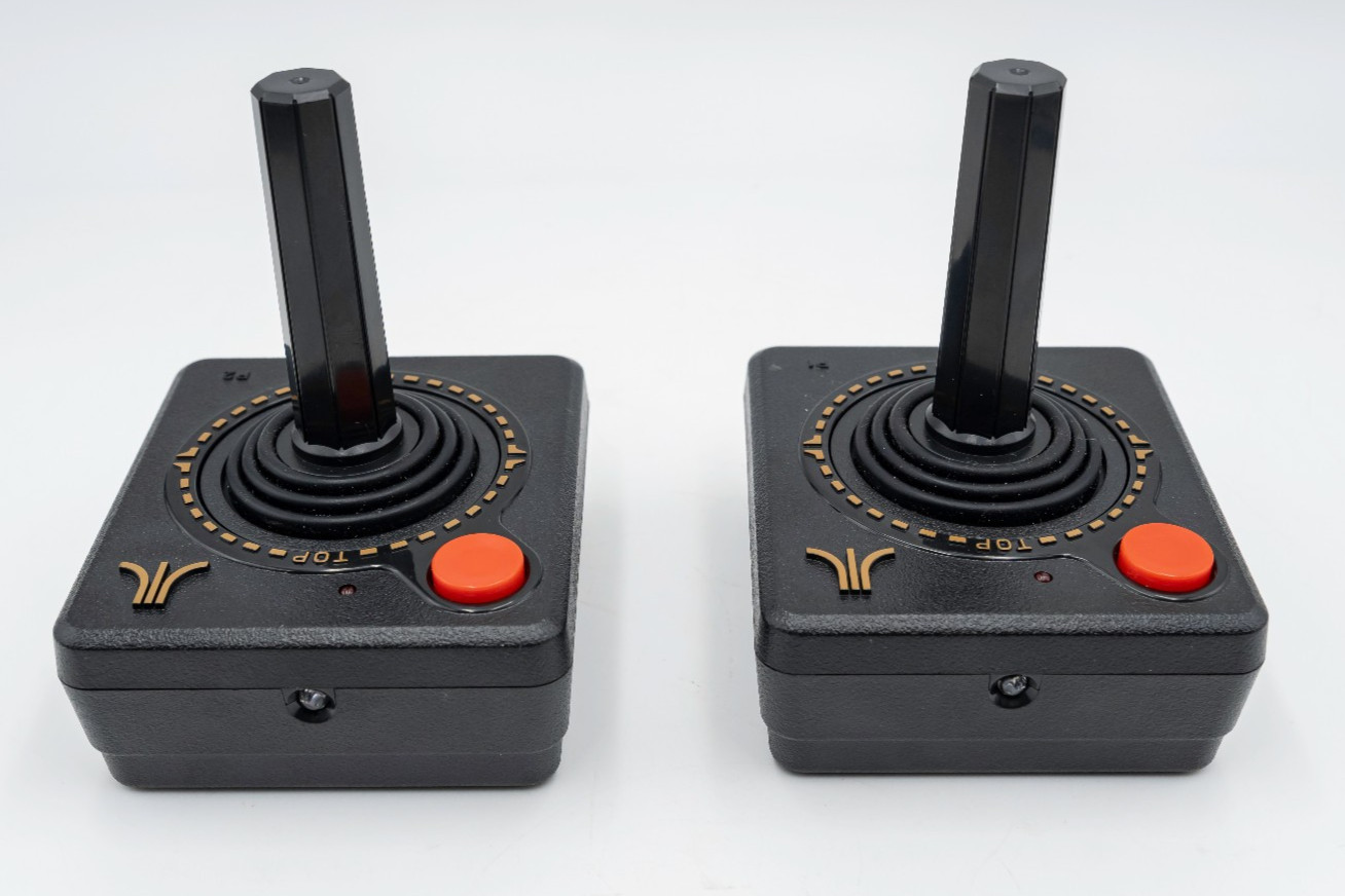 Atari Flashback 5 Classic Game Console + 2 Wireless Joystick Controllers & Cords