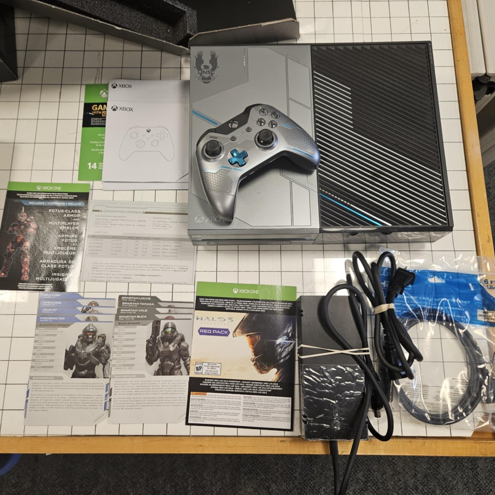 Microsoft Xbox One 1TB Console Halo 5: Guardians Special Edition 1 |CIB | TESTED