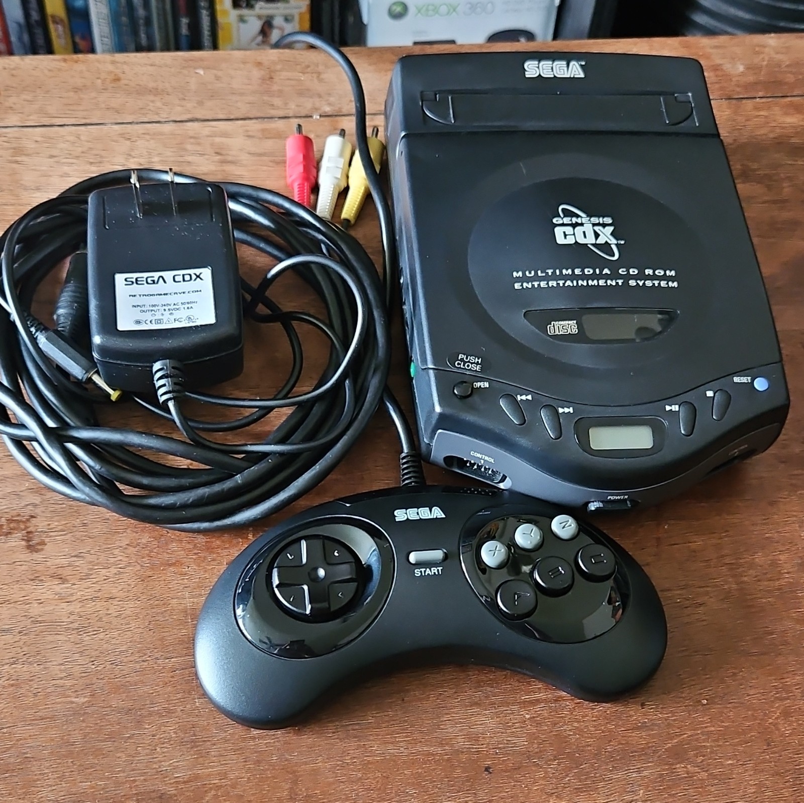 SEGA Genesis CDX Console set + Extras