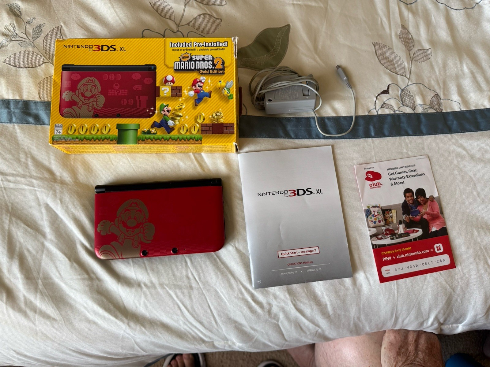Nintendo 3DS XL Limited Edition 1GB Red Handheld System