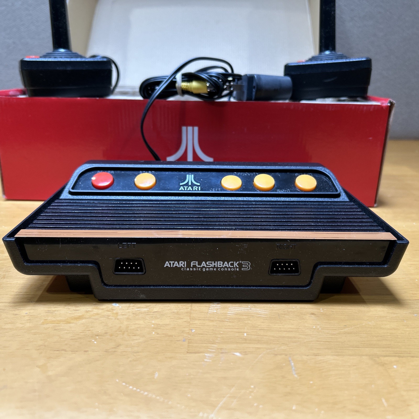 Atari Flashback 3 Classic Game Console with 60 Built-in Games Retro Gaming w/Box