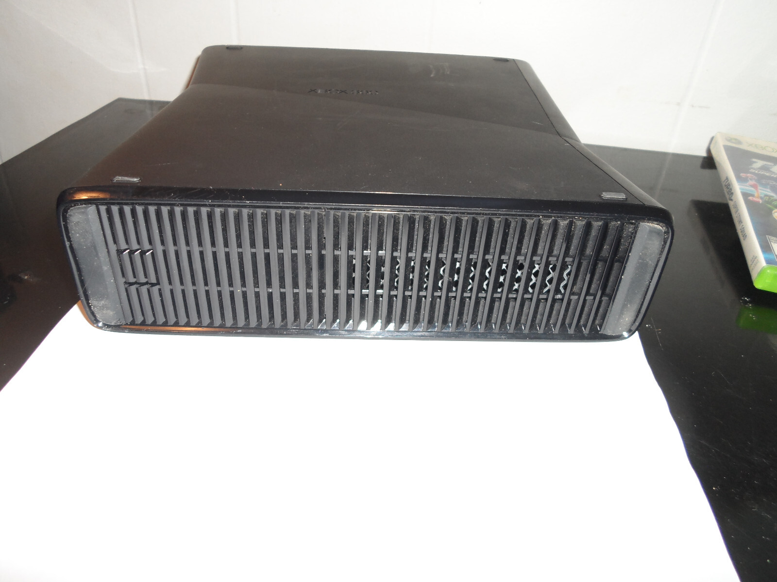 Microsoft Xbox 360 S 4GB Console – Black (1439)