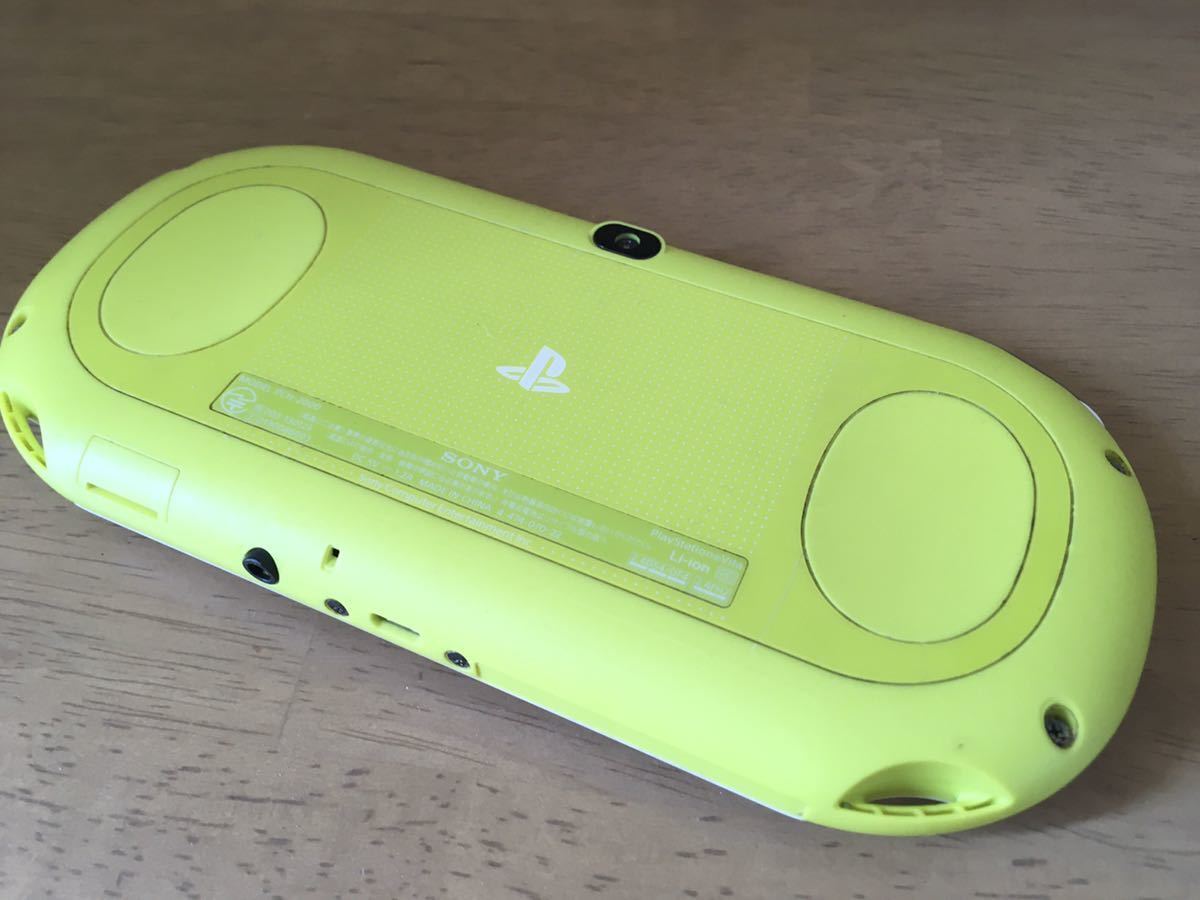 PS Vita Console Lime green / white PCH-2000ZA13 Slim