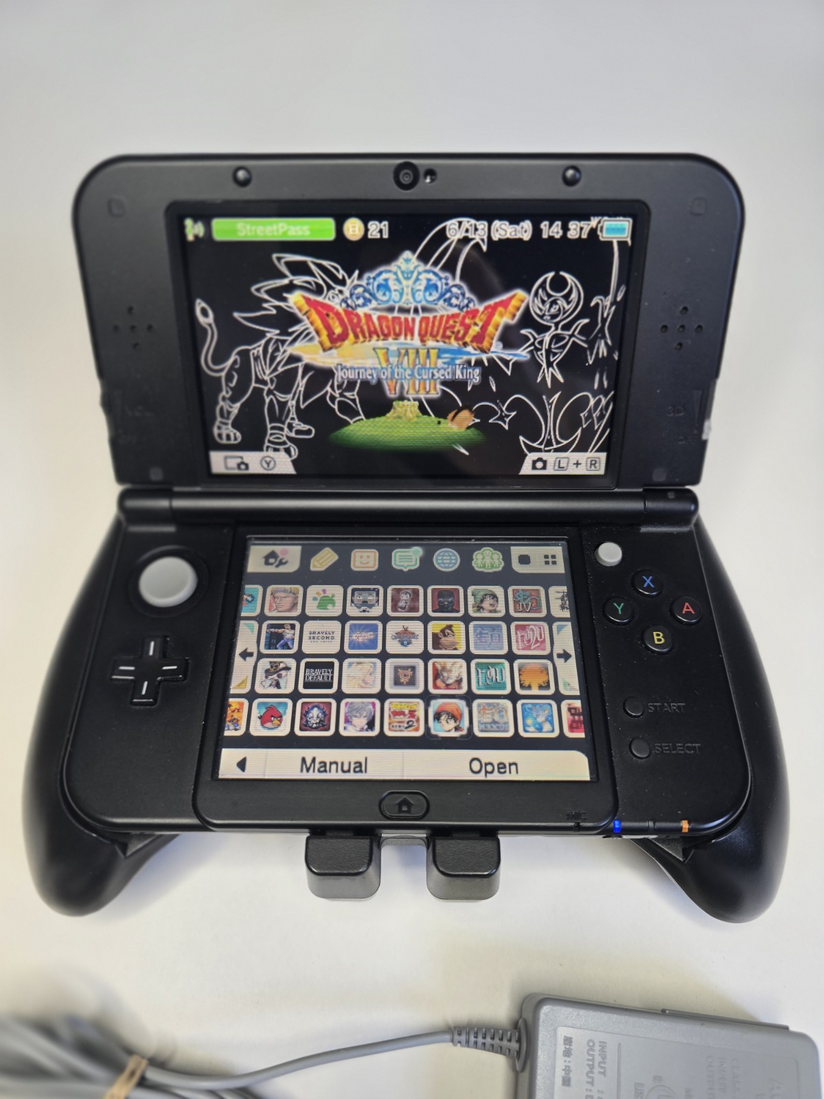 New Nintendo 3DS XL Console Pokemon Solgaleo Lunala + Rare Hori Grip