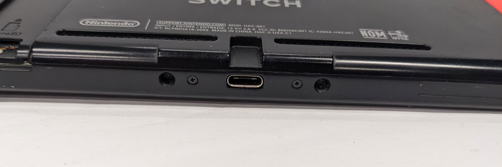 Nintendo Switch Tablet & Joycons – As Is – No Power