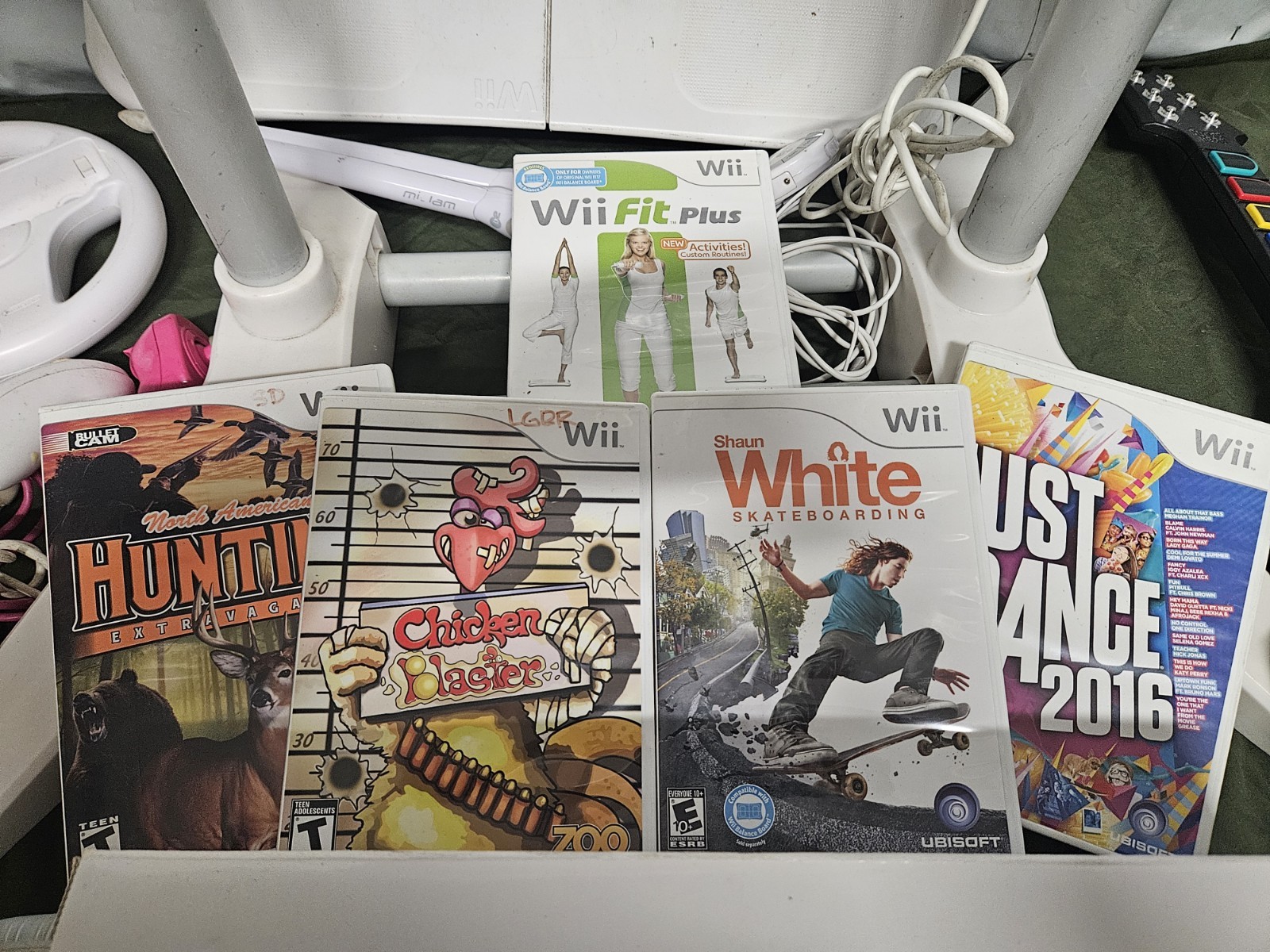 Nintendo Wii Console Bundle 5 Games -Guitar -Drums Zapper Wheel Fit + Board- CIB