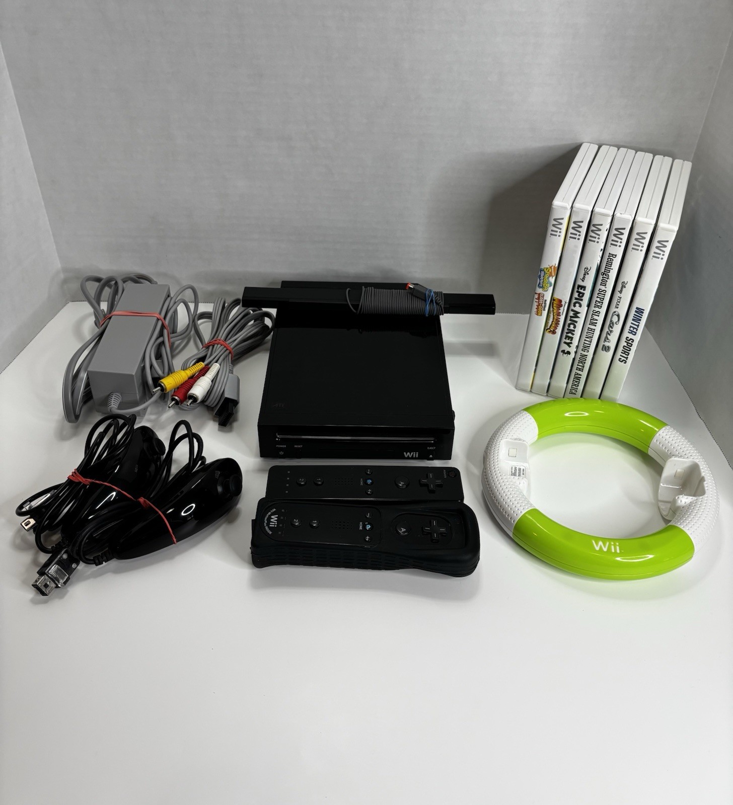 Nintendo Wii Console Bundle RVL-101 w/ 6 Games 2 Controllers 2 Nunchuks Tested