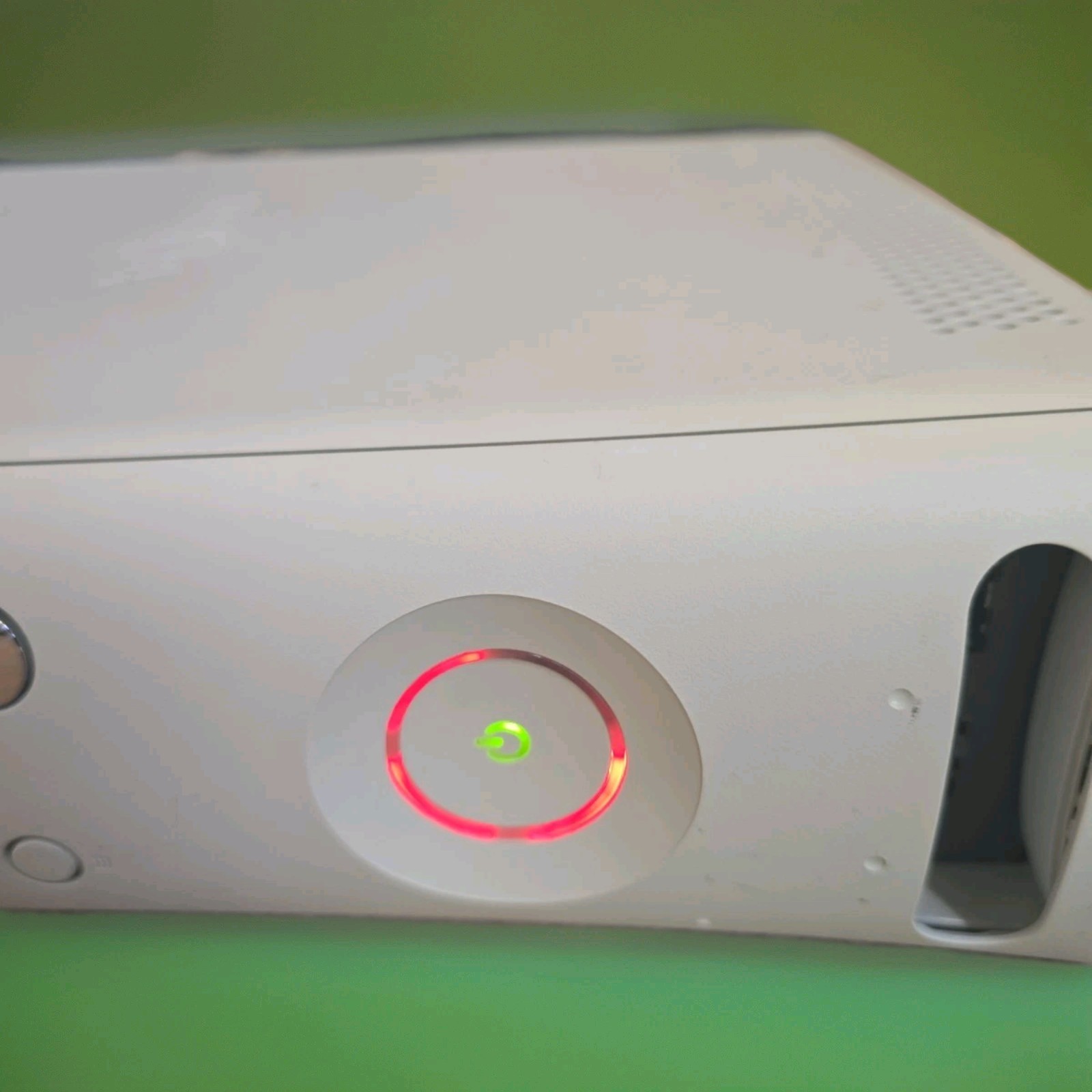Microsoft Xbox 360 White Console 3 Red Lights Disc Tray Works READ