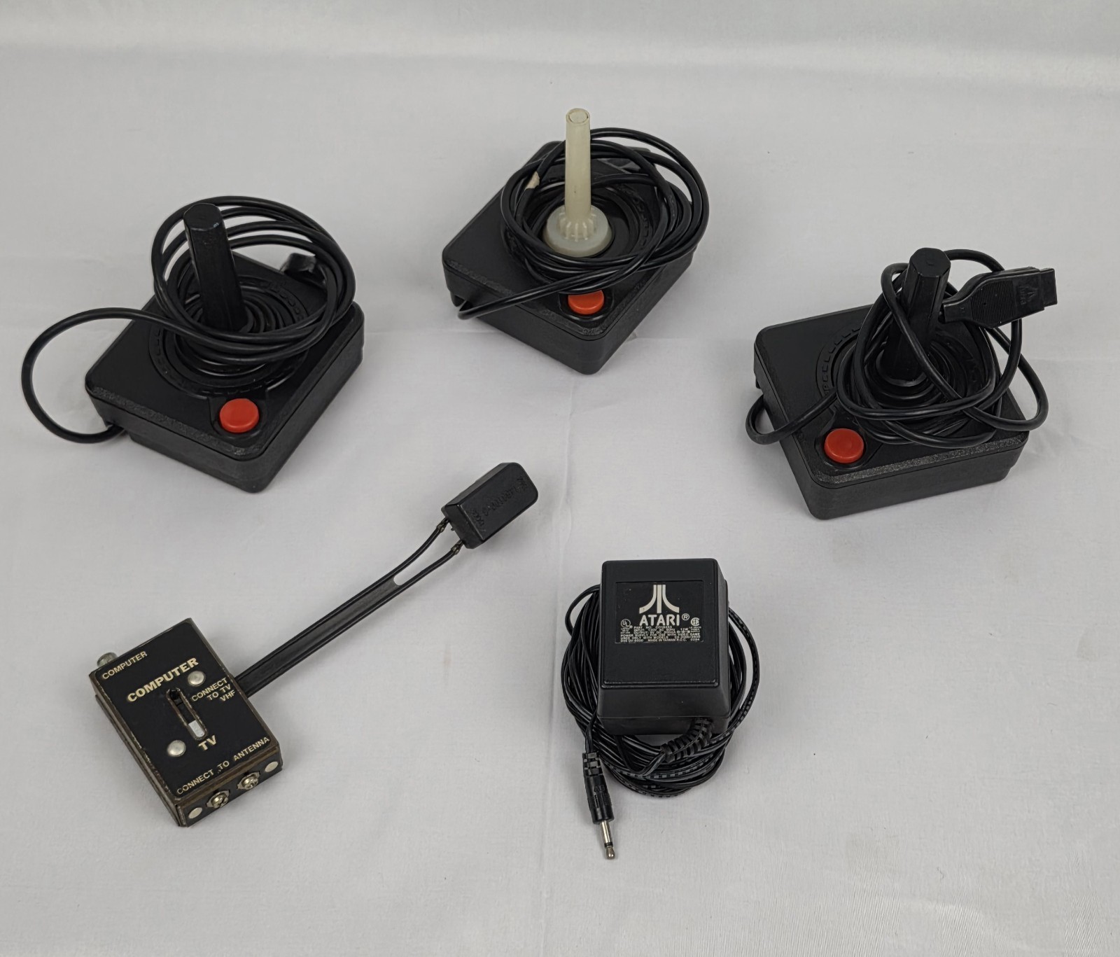 Atari 2600 Darth Vader Console Bundle TESTED – 33 Games –3 Controllers– COMPLETE