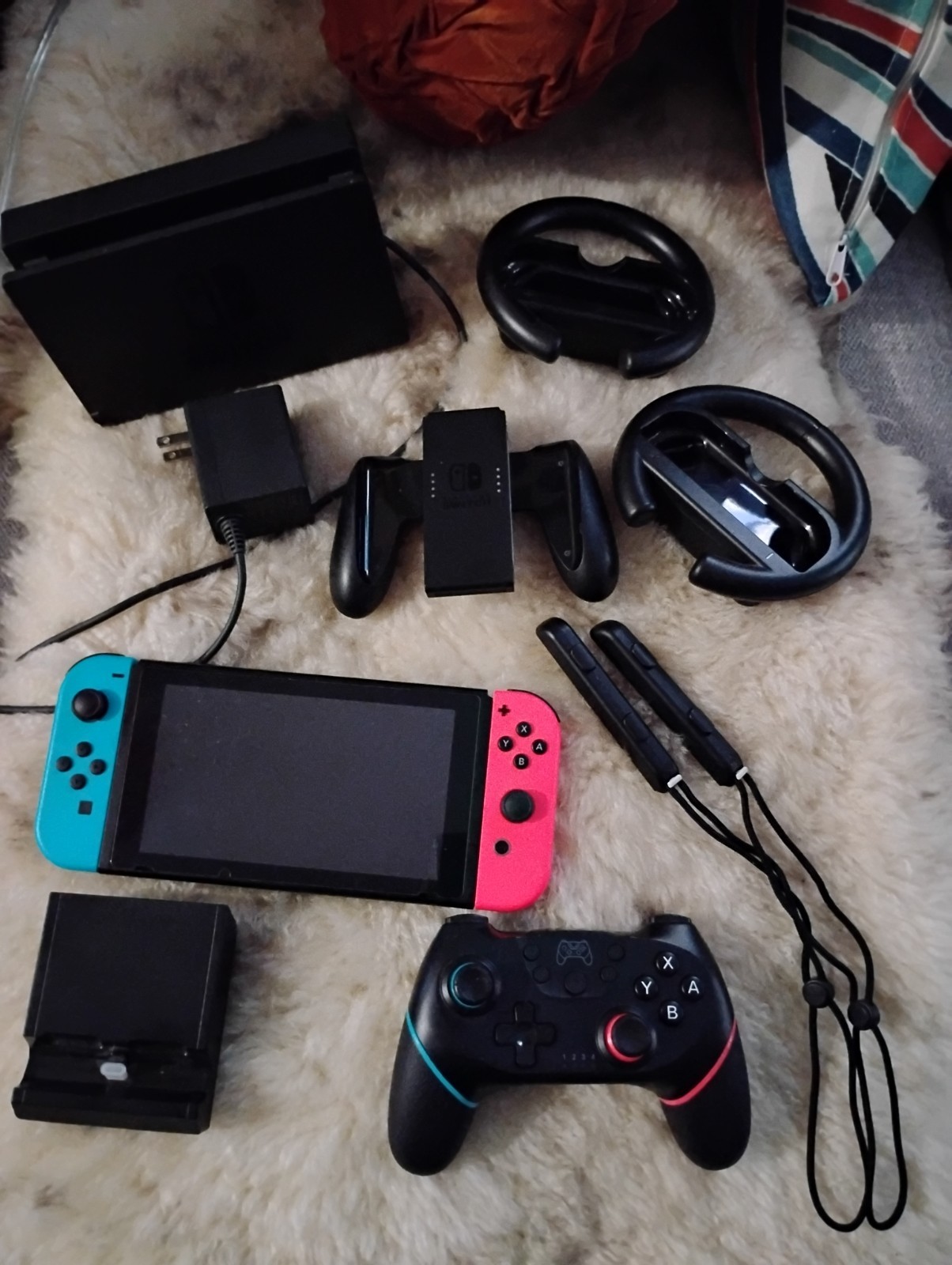 Nintendo Switch V1 Console Bundle COMPLETE SET w Games, extra Accessories