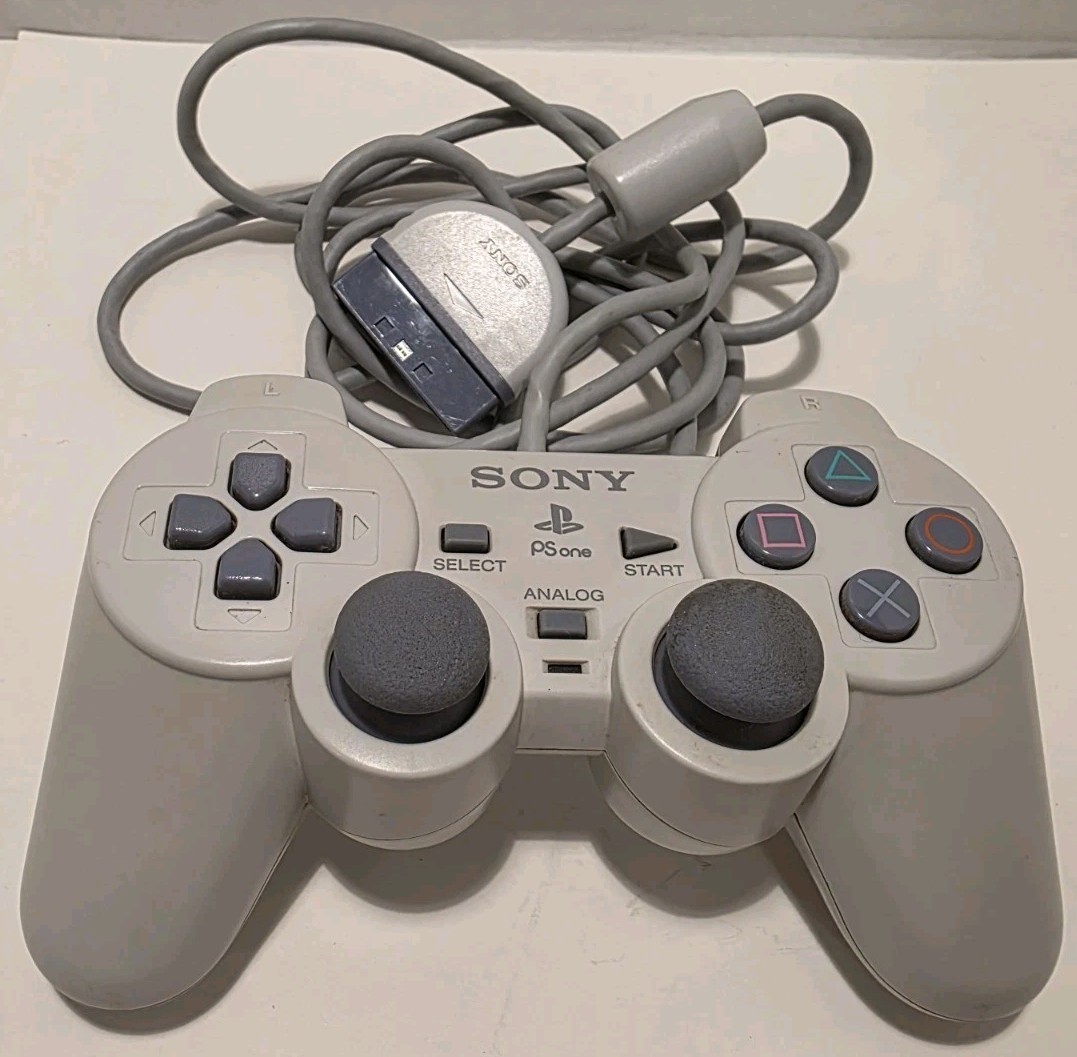 Sony Playstation PS One Console Carrying Bag 2 Controllers 2 Memory Cards