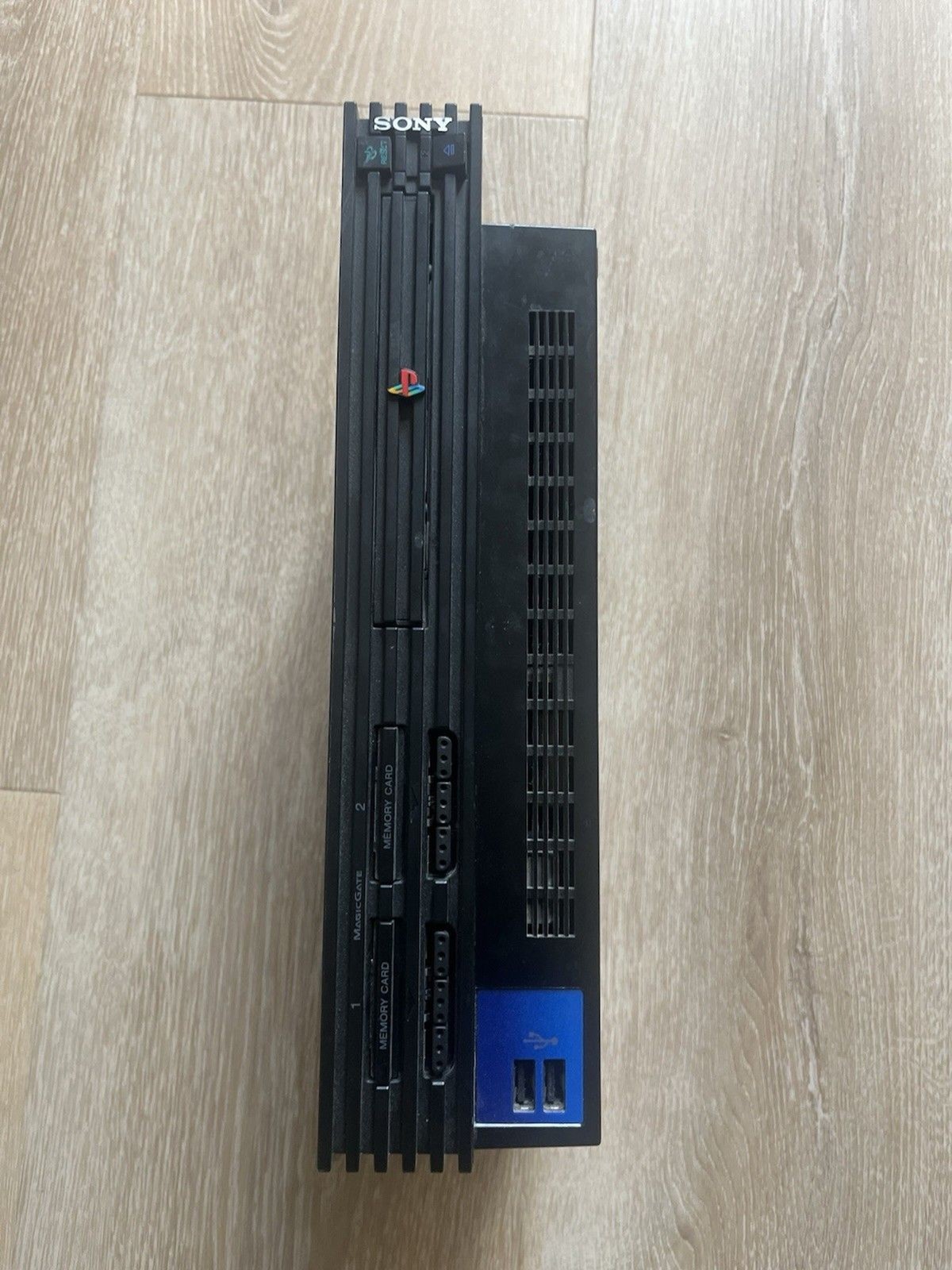 Sony PS2 PlayStation 2 Console – Black (SCPH-39001) /No Chords / Powers On