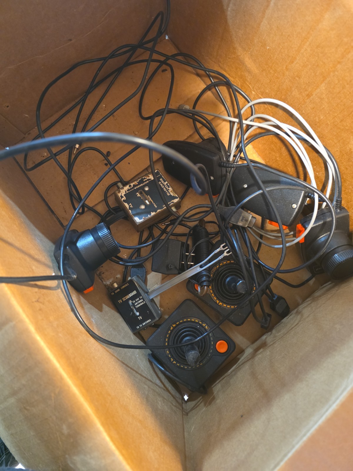 Atari CX2600 Video Computer System Console Black/Brown RF w/ Joysticks Manual