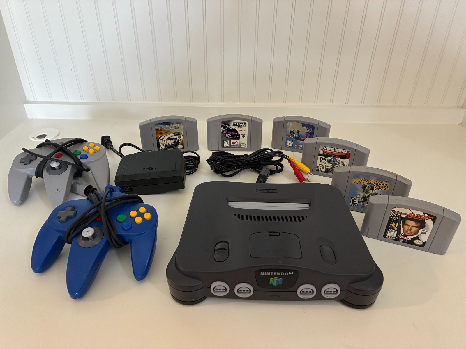 Nintendo 64 N64 Console Lot (2 Controllers, GoldenEye, Excitebike, NASCAR 99)
