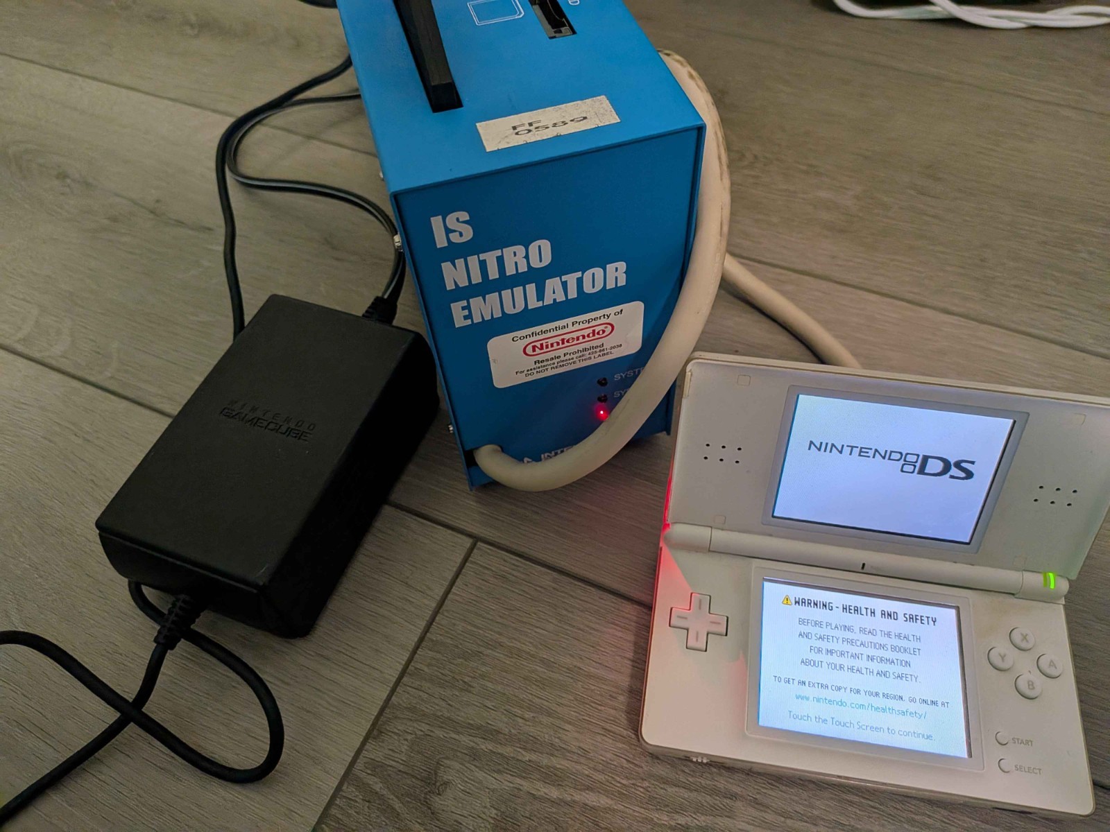 Nintendo IS-NITRO – RARE VARIANT WIRELESS