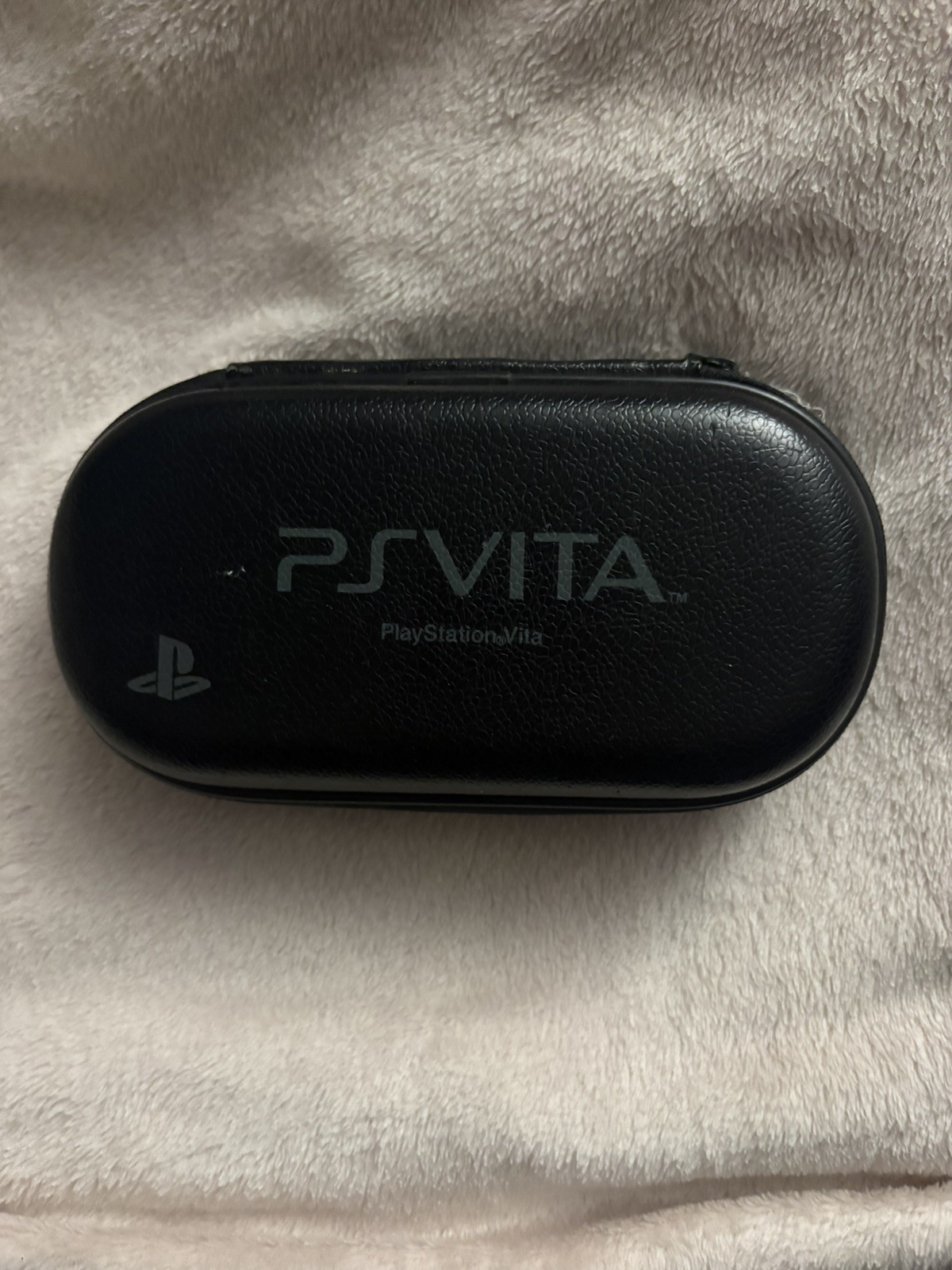 PlayStation Vita – Carrying Case and Persona 4 Golden Included