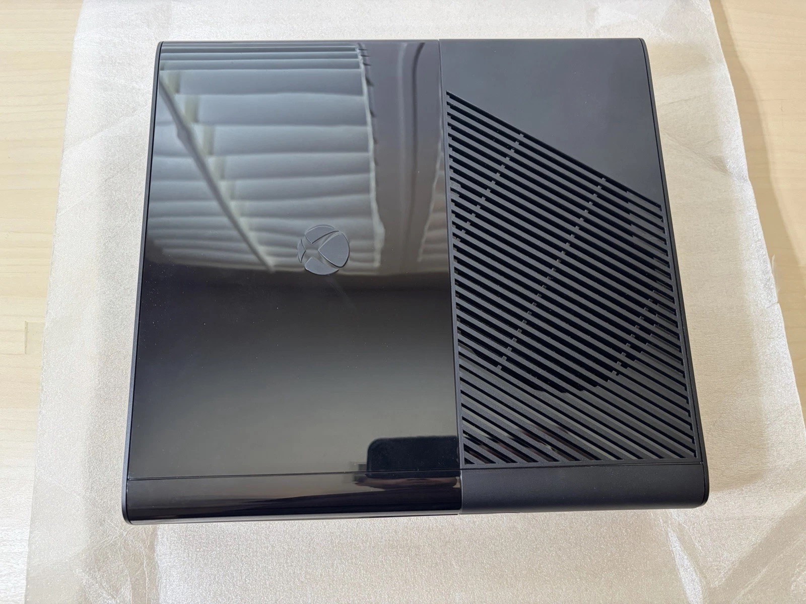 New In Box – Microsoft Xbox 360 Black 500GB Call Of Duty Black Ops II System