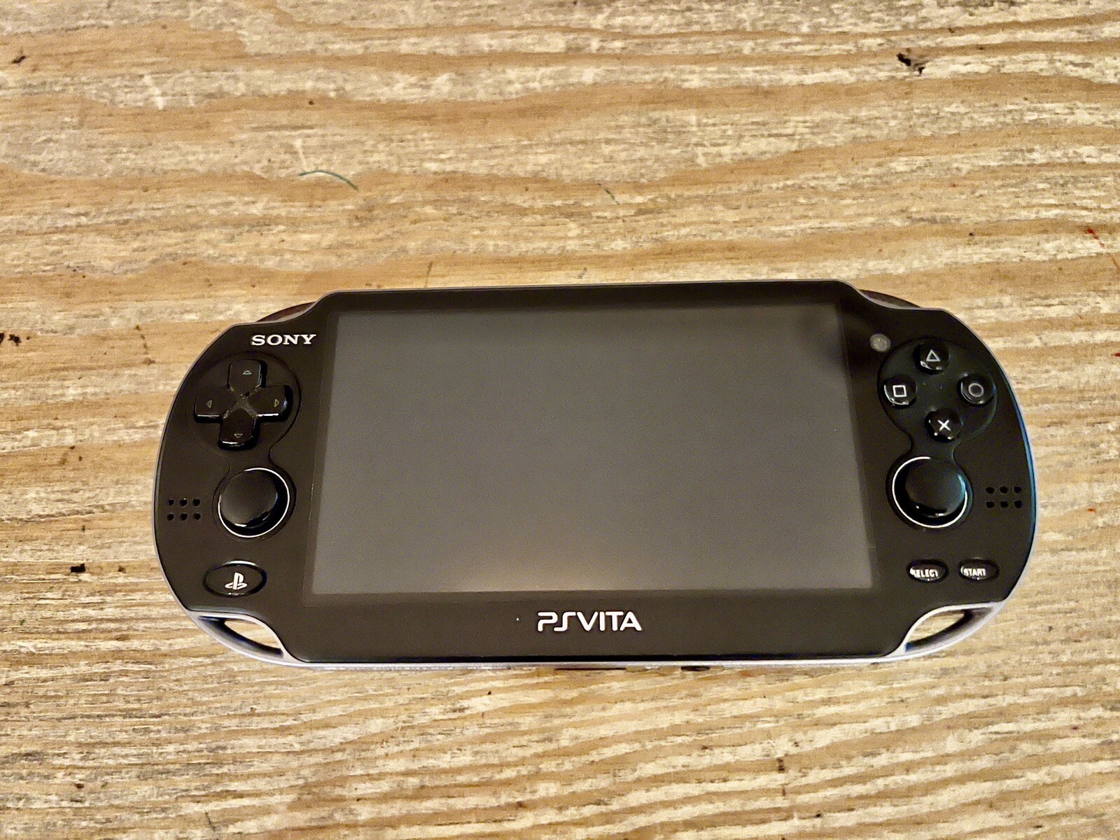 Sony PS Vita 1000 OLED – Black *GREAT* + Sony 8GB Memory Card + Charger
