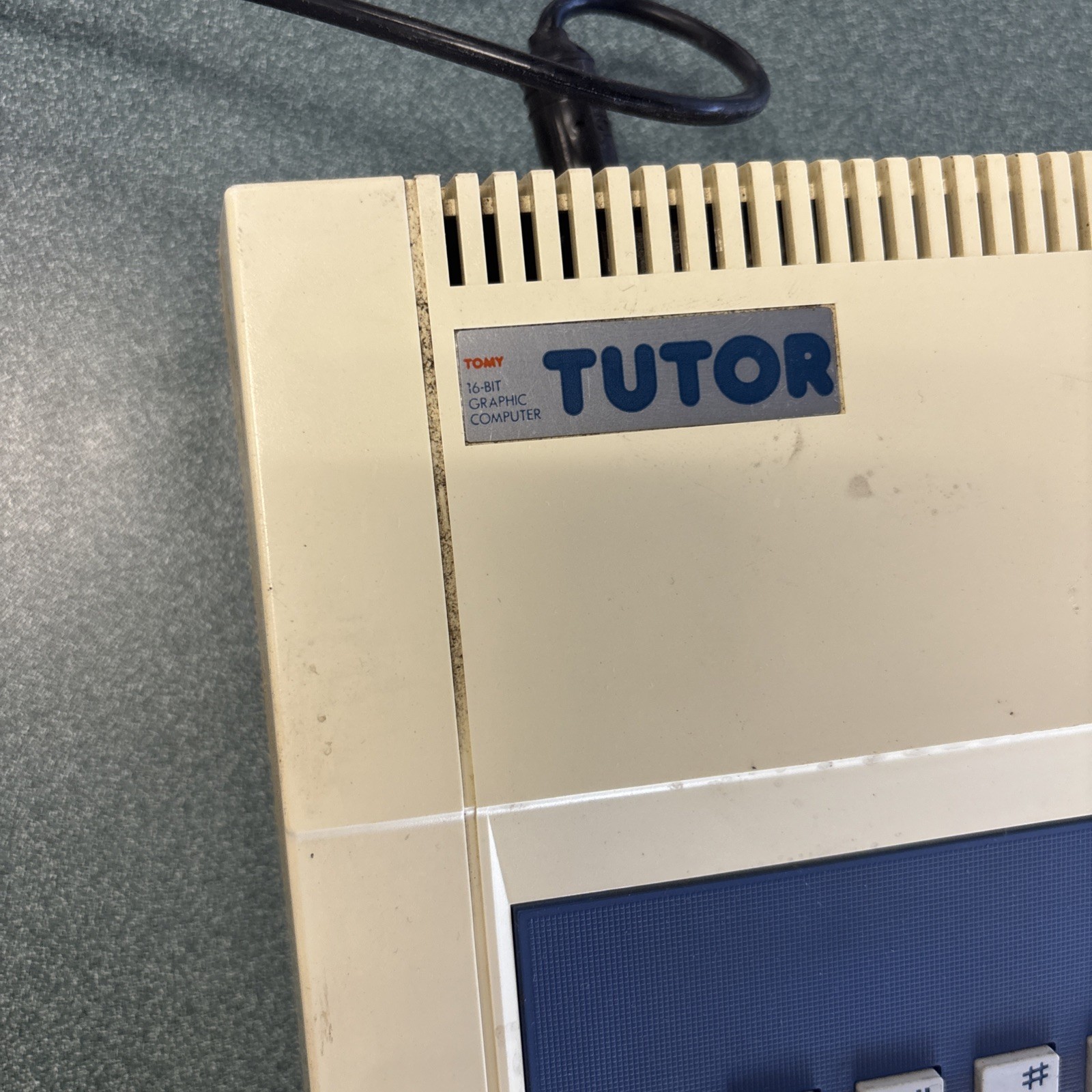 Tomy Tutor Computer – POWERS ON (NOT TESTED)