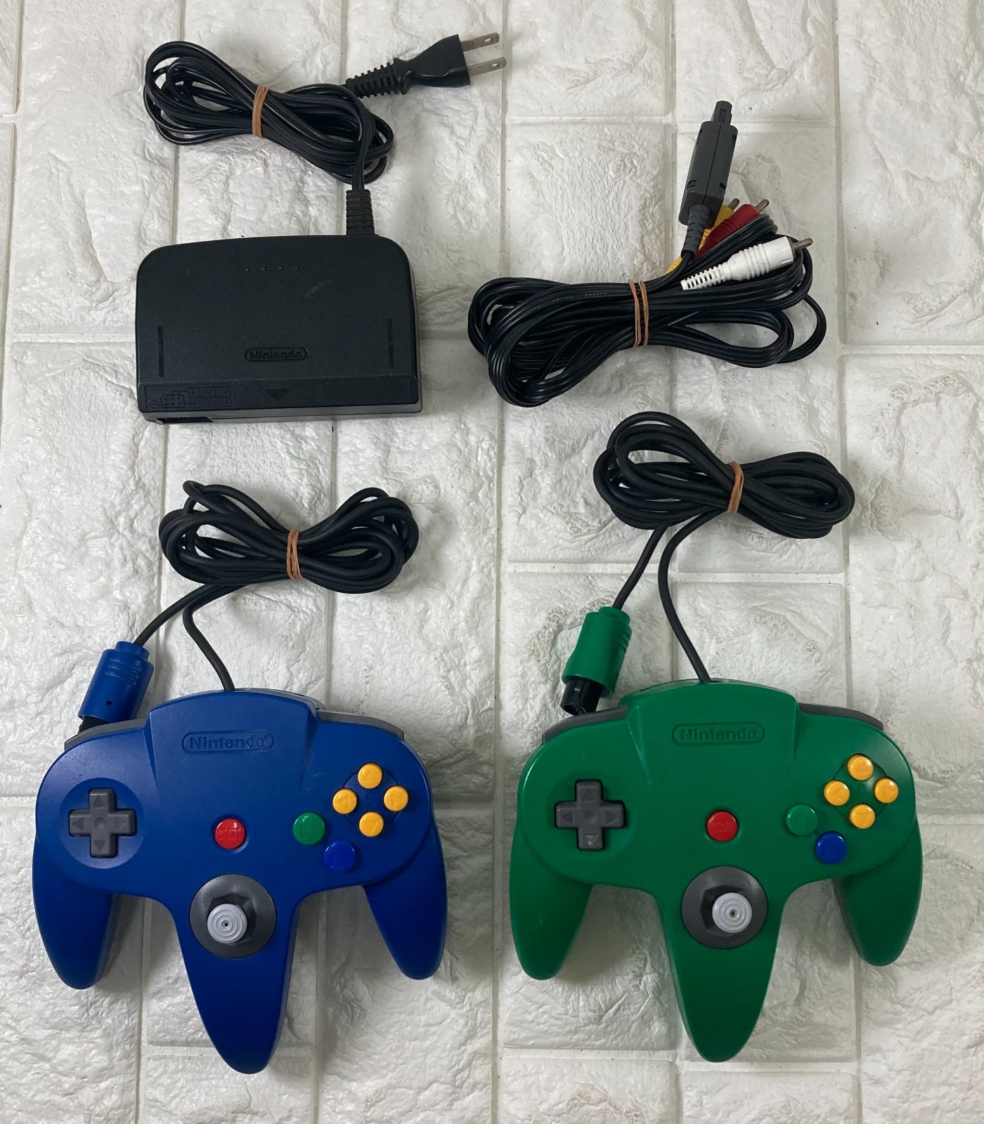 Nintendo 64 N64 Console Black 2 Controllers Expansion Pack 10 Games USA/JPN #017
