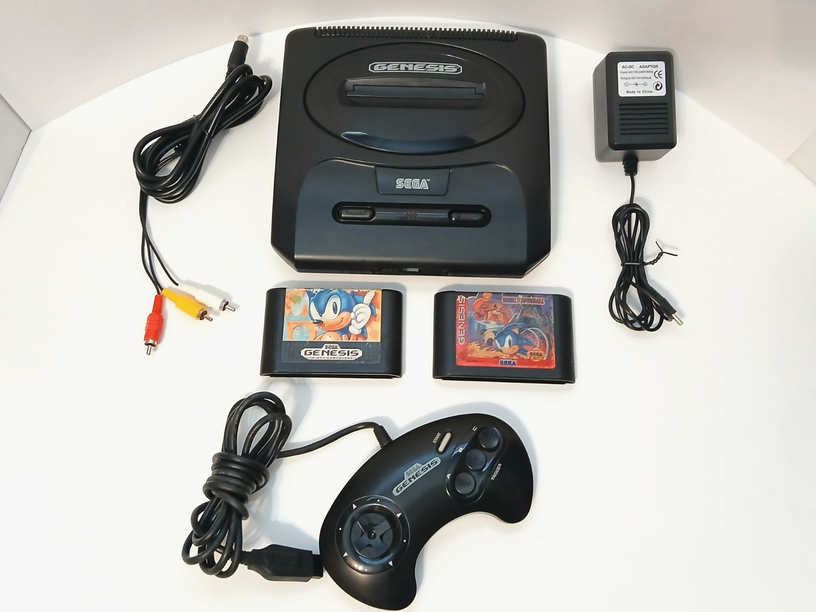 Sega Genesis System – Model 2 Console + Sonic Games, Controller & Cords! WORKS