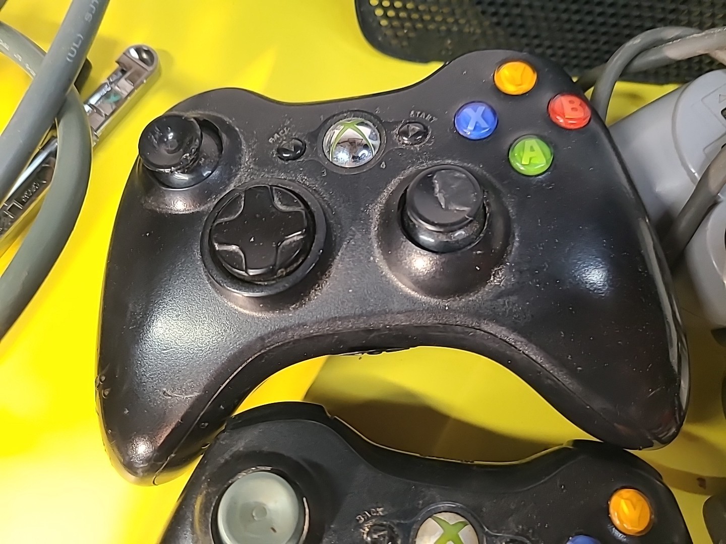 Microsoft Xbox 360 Parts & Controllers See Photos Untested Parts