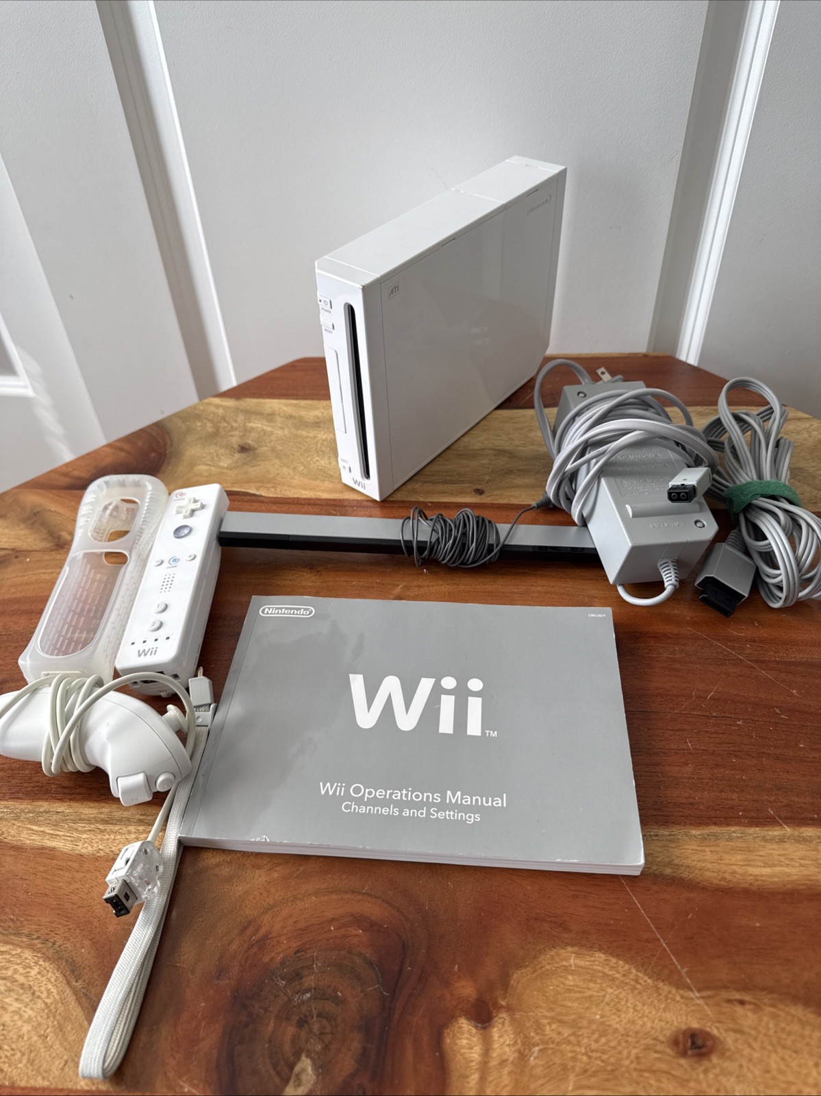 Nintendo Wii RVL-001 Console Bundle With Just Dance 2014 – Tested + Working