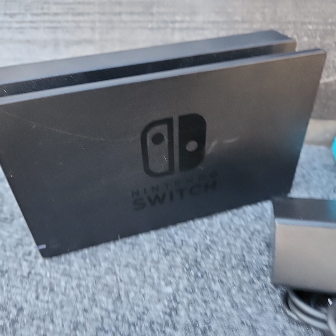 Nintendo Switch V1 Console System Dock Neon Joycons & Accs