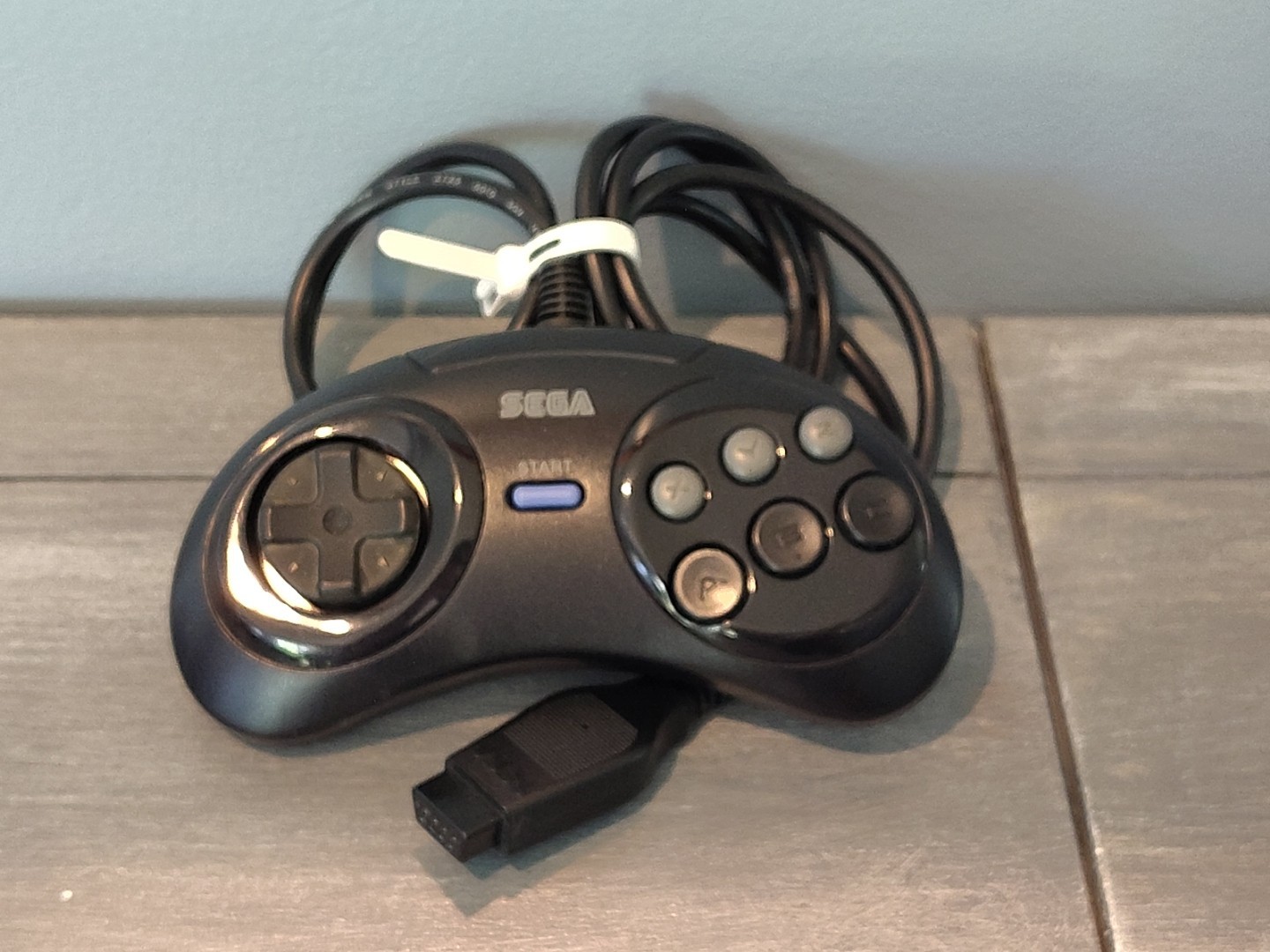 🔥SEGA CDX CONSOLE. NEW LASER/DISC DRIVE MOTOR/DISC HOLDER AND BATTERY. SEE PICS