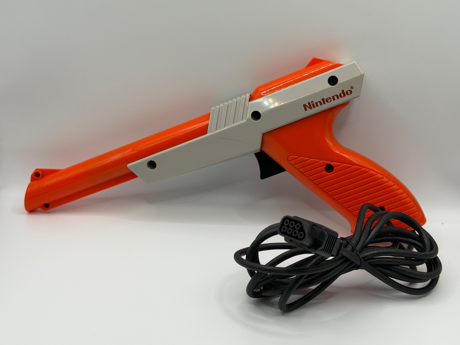 Nintendo NES Console Bundle Orange Zapper 2 Controllers Mario Duck Hunt Tested