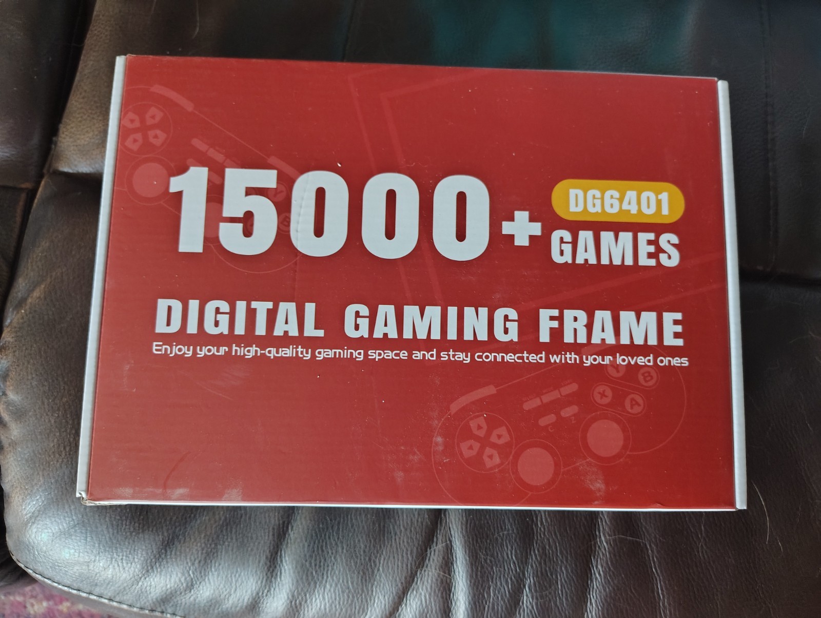 DG6401 Home Console/Digital photo frame with 15000+ Games and Controllers – New