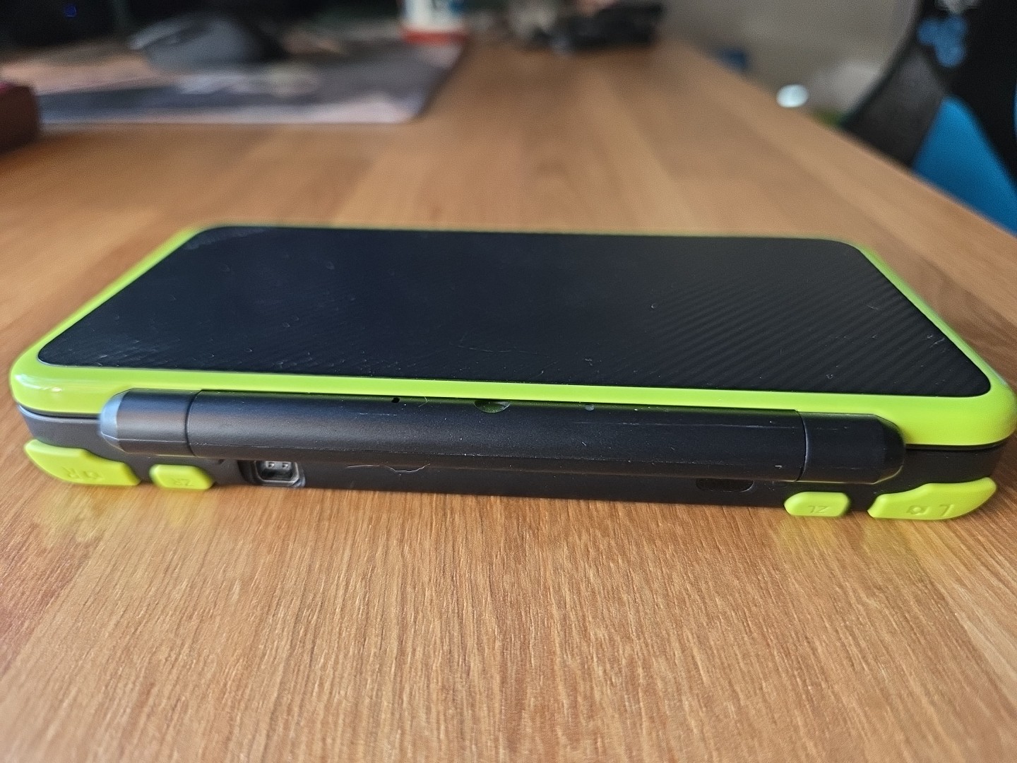 Nintendo “New” 2DS XL LL Console Black Lime + Charger Japan Region Locked