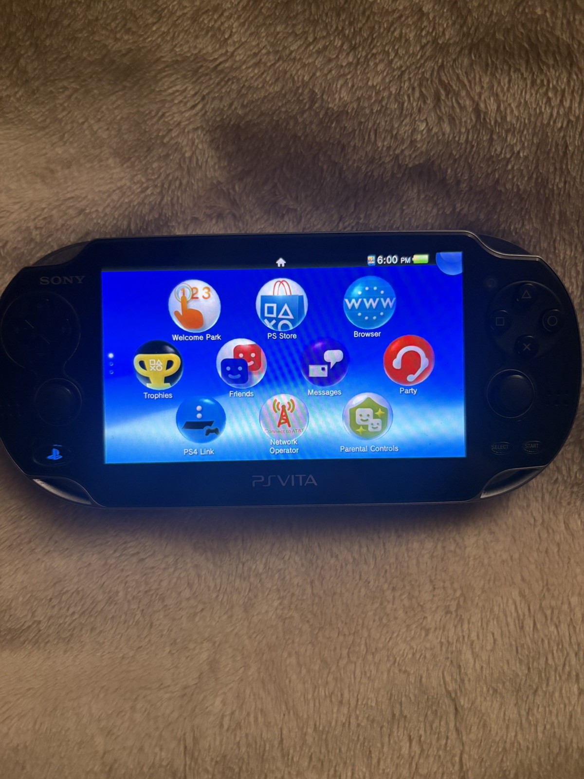 PlayStation Vita – Carrying Case and Persona 4 Golden Included