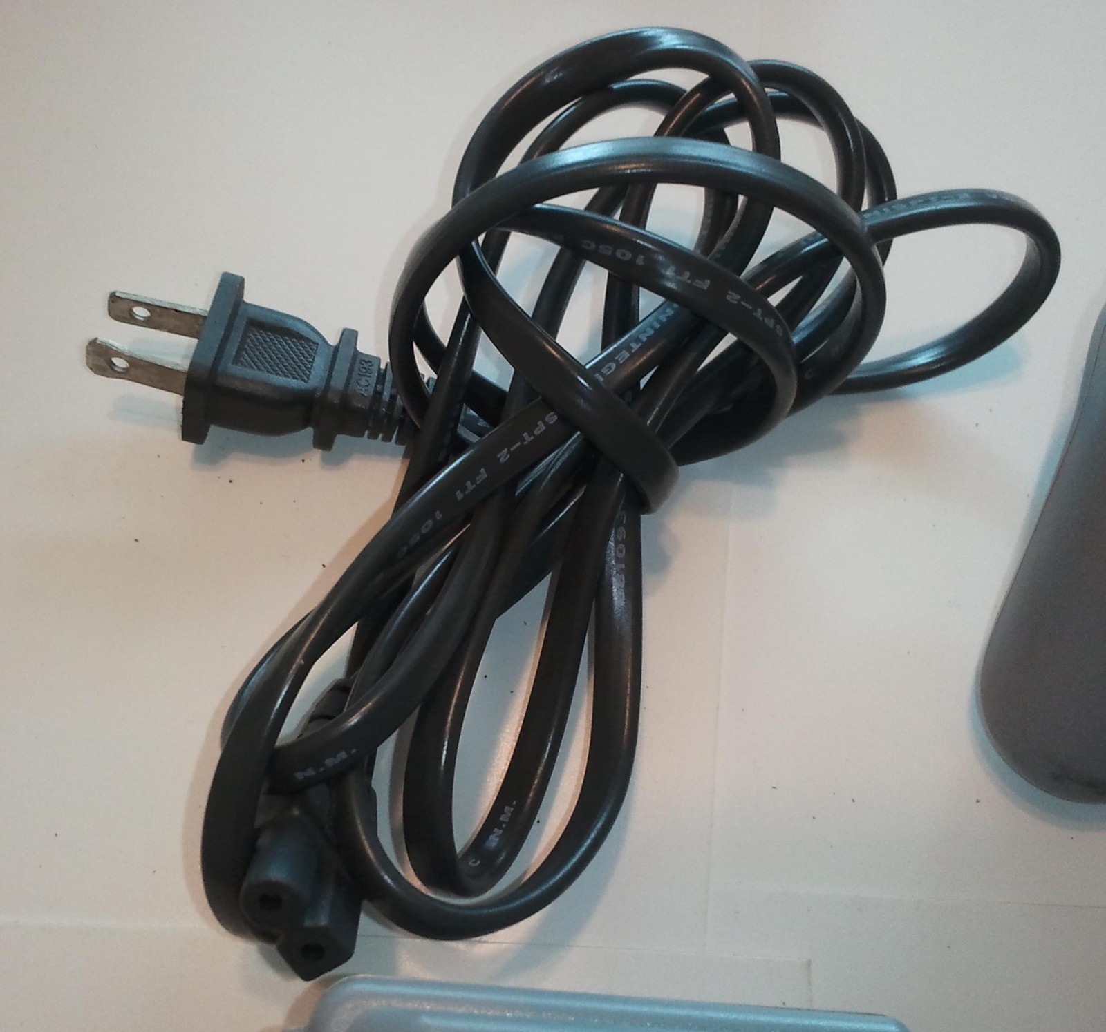 Sony Playstation Console System SCPH-9001 (Oct 1999) w/ AC Adapter & Controller