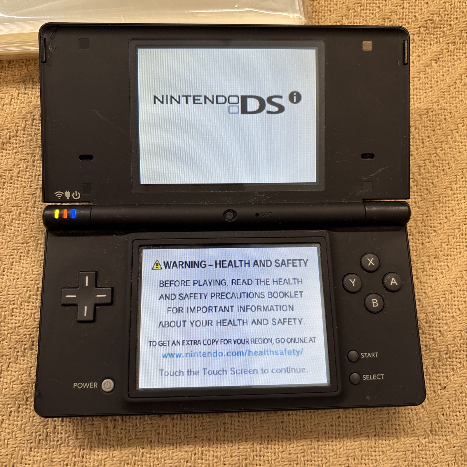 Nintendo DSi Black. Console Only. ***NO STYLUS AND NO AC ADAPTER ***