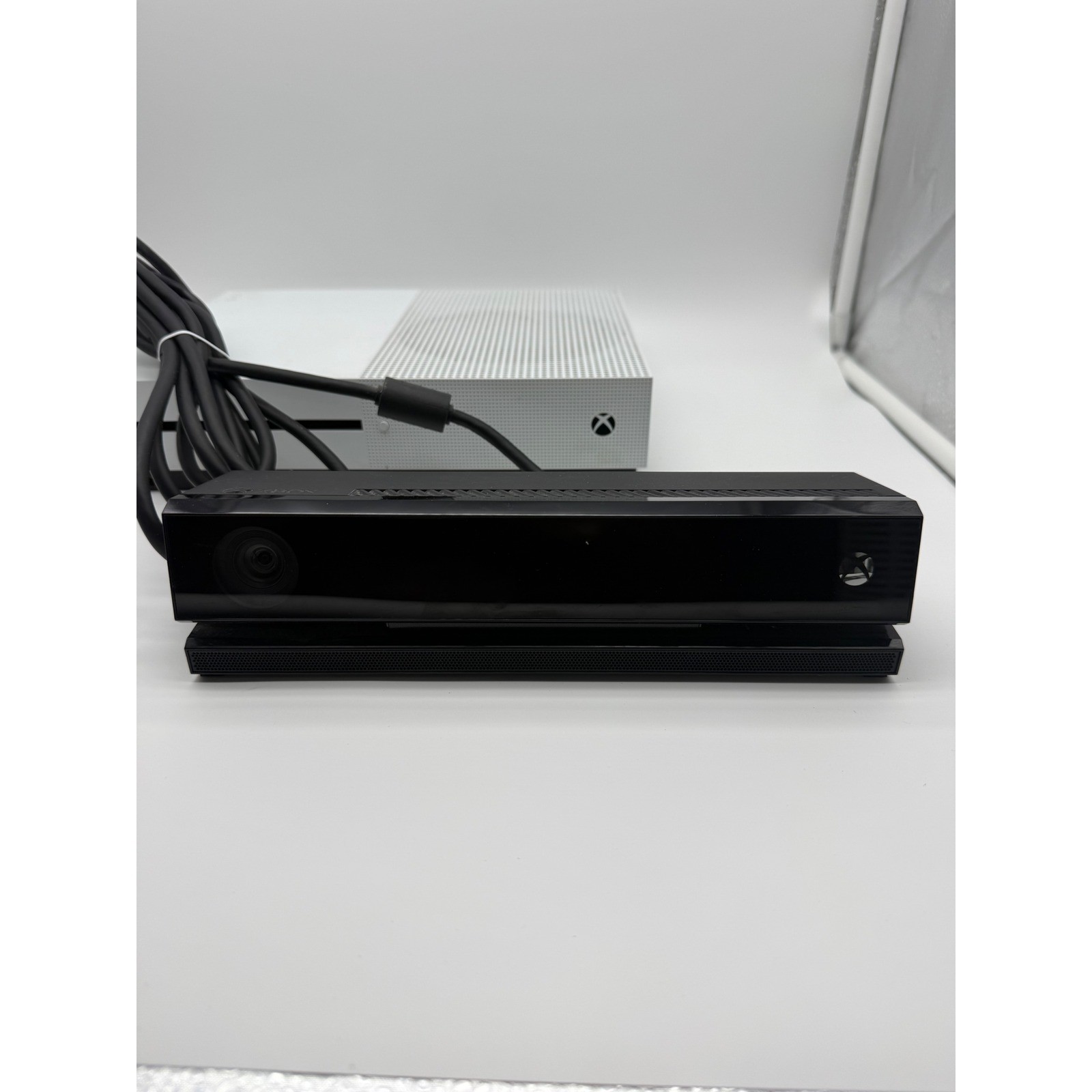 Microsoft Xbox One S Console Model 1681 with Kinect Sensor Model 1595 TESTED