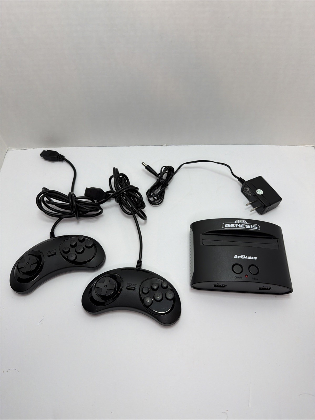 SEGA Genesis Classic Game Console Black w/ 2 Wired Controllers – tested