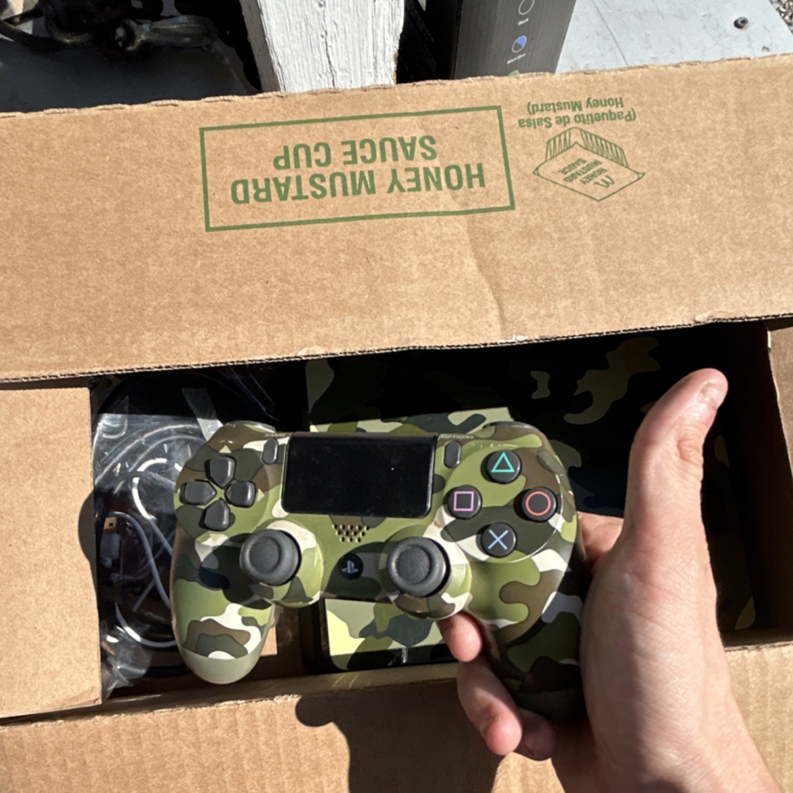 Sony PlayStation 4 Slim 1TB Green Camo Console w/ Controller Cables Wi-Fi