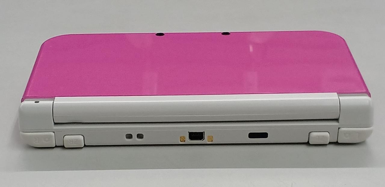 New Nintendo 3DS XL (LL) RED-001 Retro Game Console Portable Gaming A3428