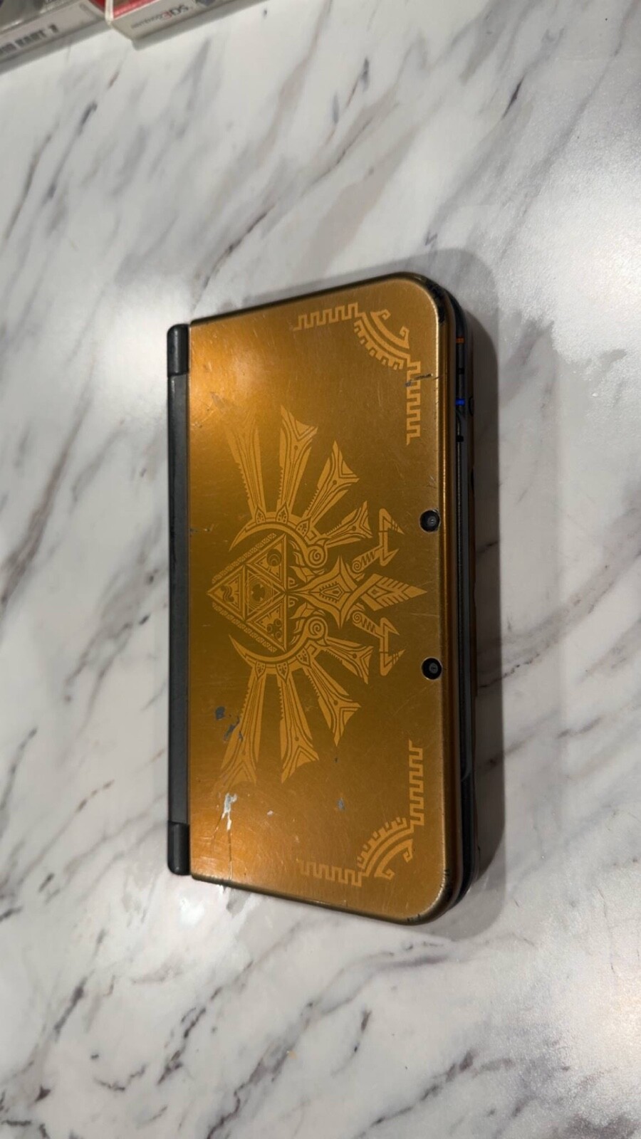 Nintendo 3ds XL Handheld System Hyrule Gold Edition