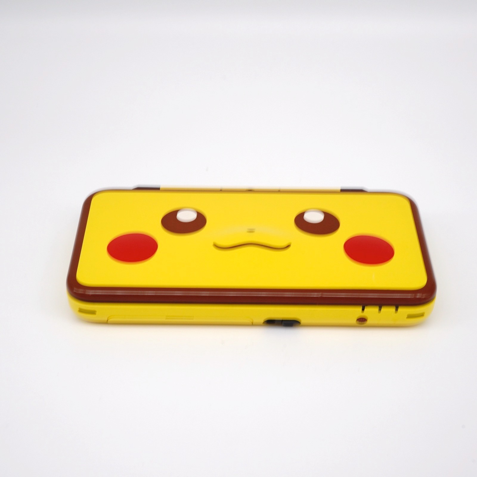 Nintendo “New” 2DS XL LL Console Pokemon Pikachu Yellow Edition (USA)