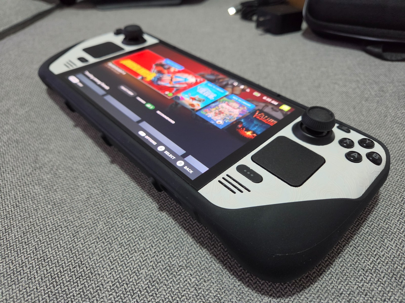Valve Steam Deck OLED 2TB Killswitch Case, carrying case, charger included