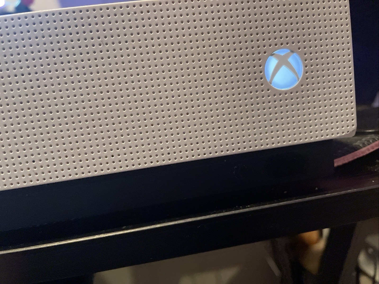 Microsoft Xbox One S White Console 1TB With Controller And Power Cord No HDMI