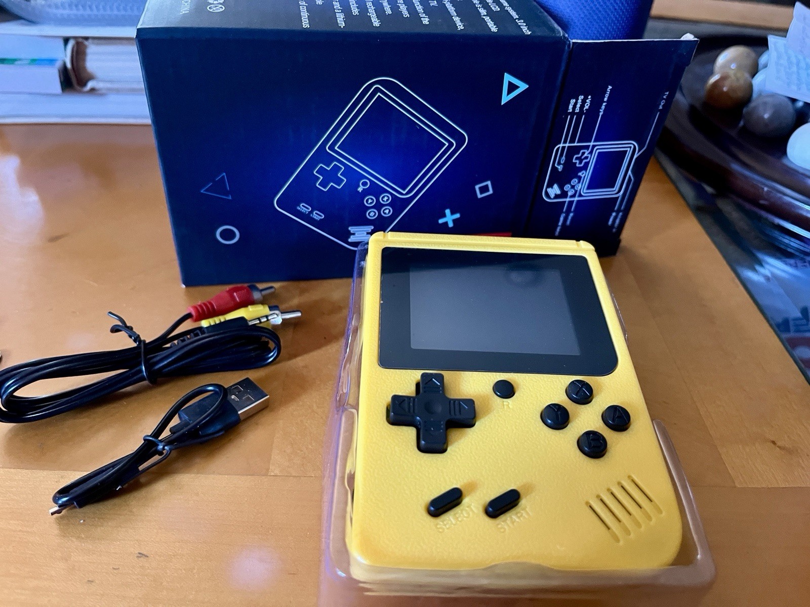 SUP Plus Game Box 400 in 1 Handheld Portable Arcade Yellow