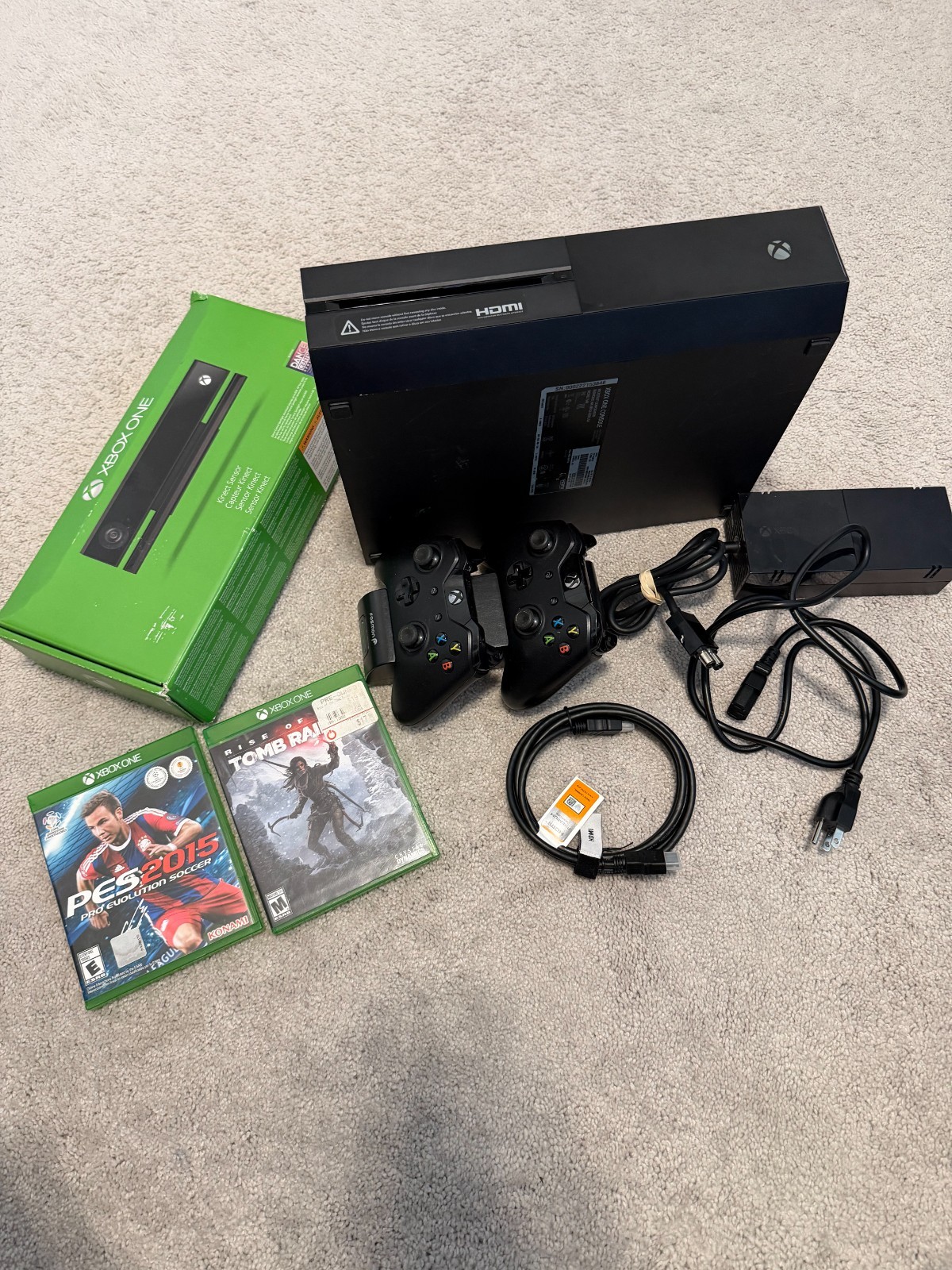 Microsoft Xbox One 500GB Console w/ 2 Games, 2 Controllers, Kinect, Cords, Lot