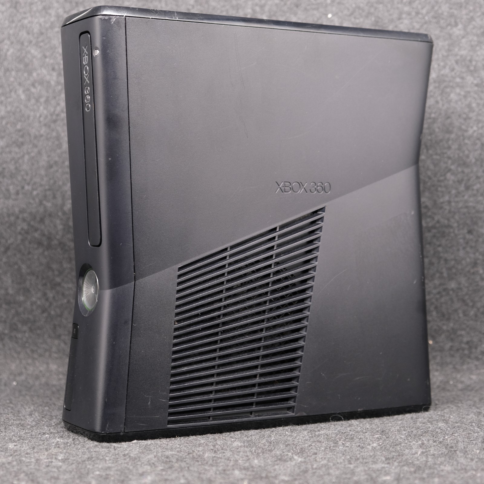 Microsoft Xbox 360 S Black 4GB Console – Good Condition