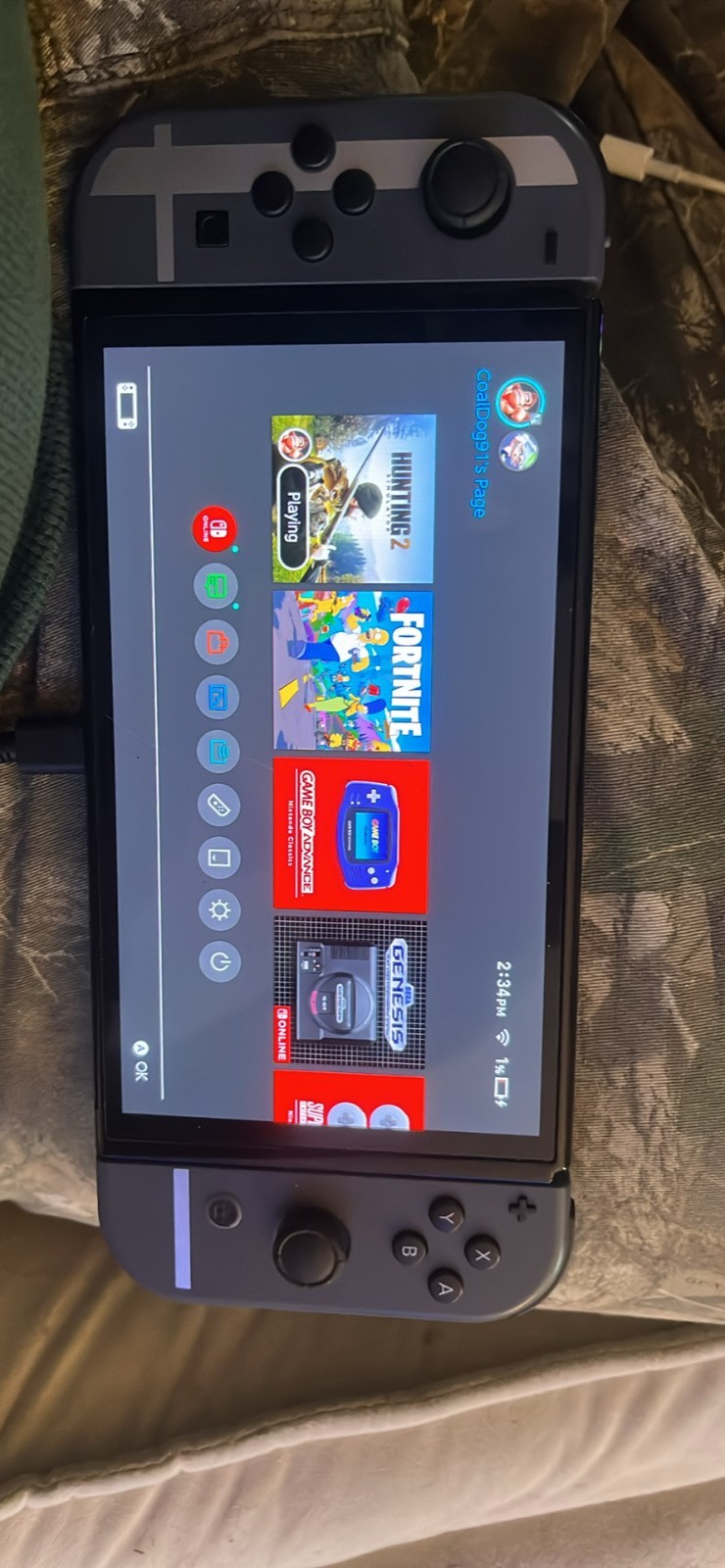 Nintendo Switch OLED Model HEG-001 Handheld Console – 64GB – black and gold