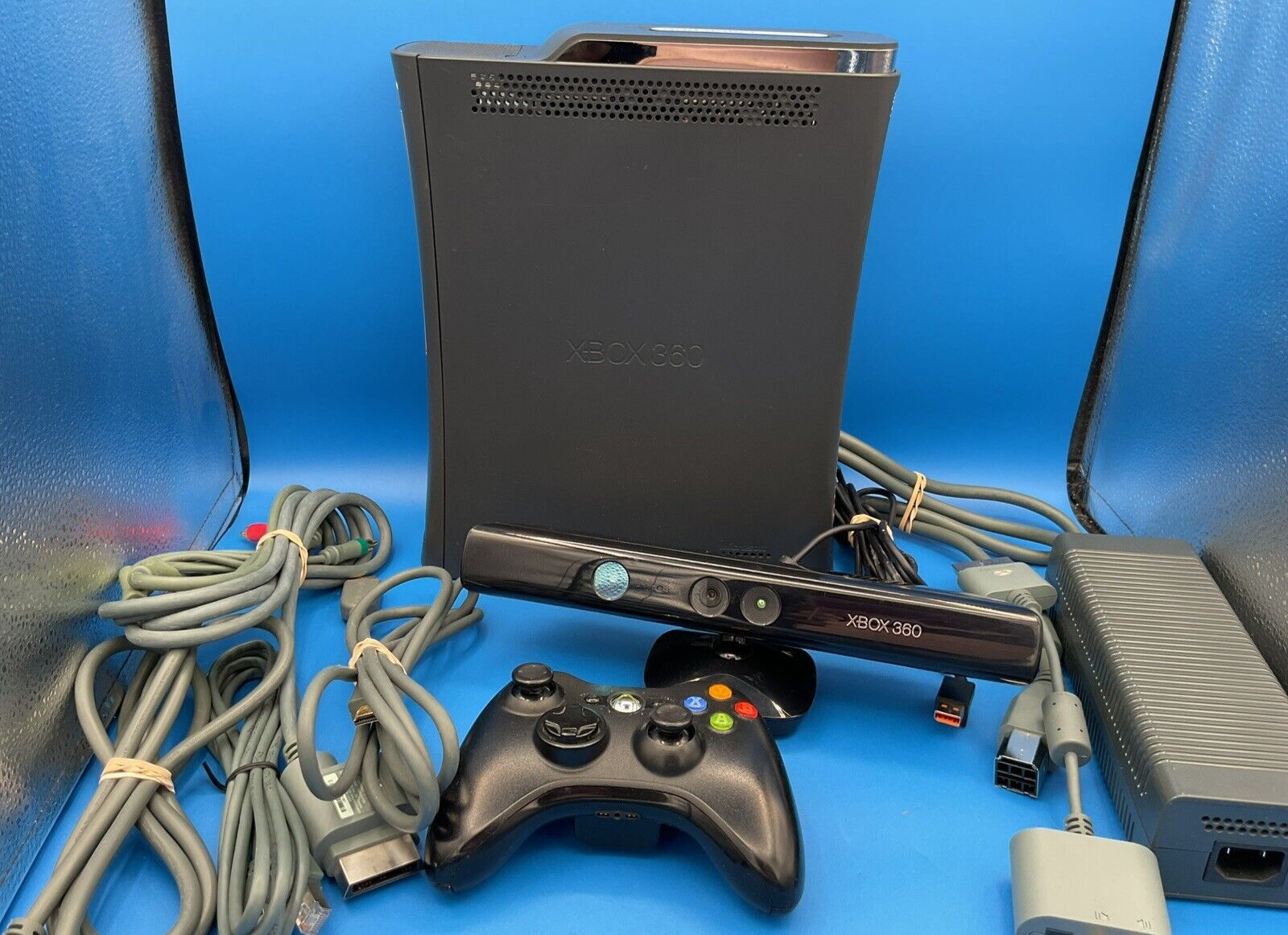 MICROSOFT XBOX 360 Black Console 120GB HDD Kinect Controller Cables TESTED NICE