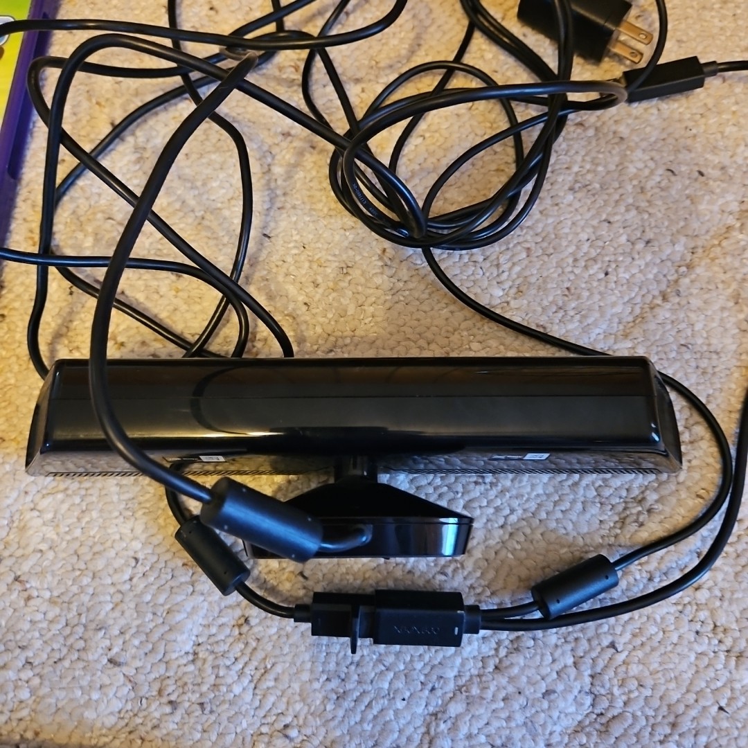 Xbox 360 Kinect Sensor + 9 Games Bundle Lot Tested Ready to Play